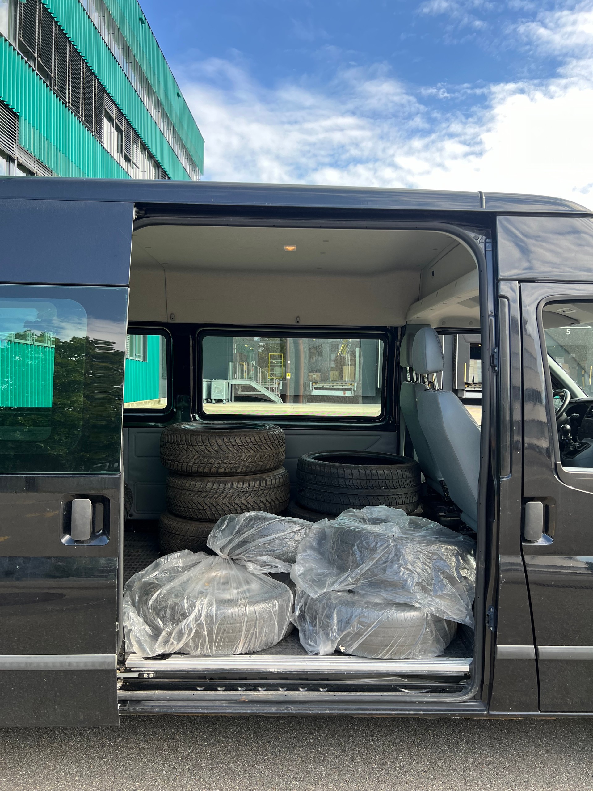 FORD Transit 2.2 TDCi 300 L Trend-image-13