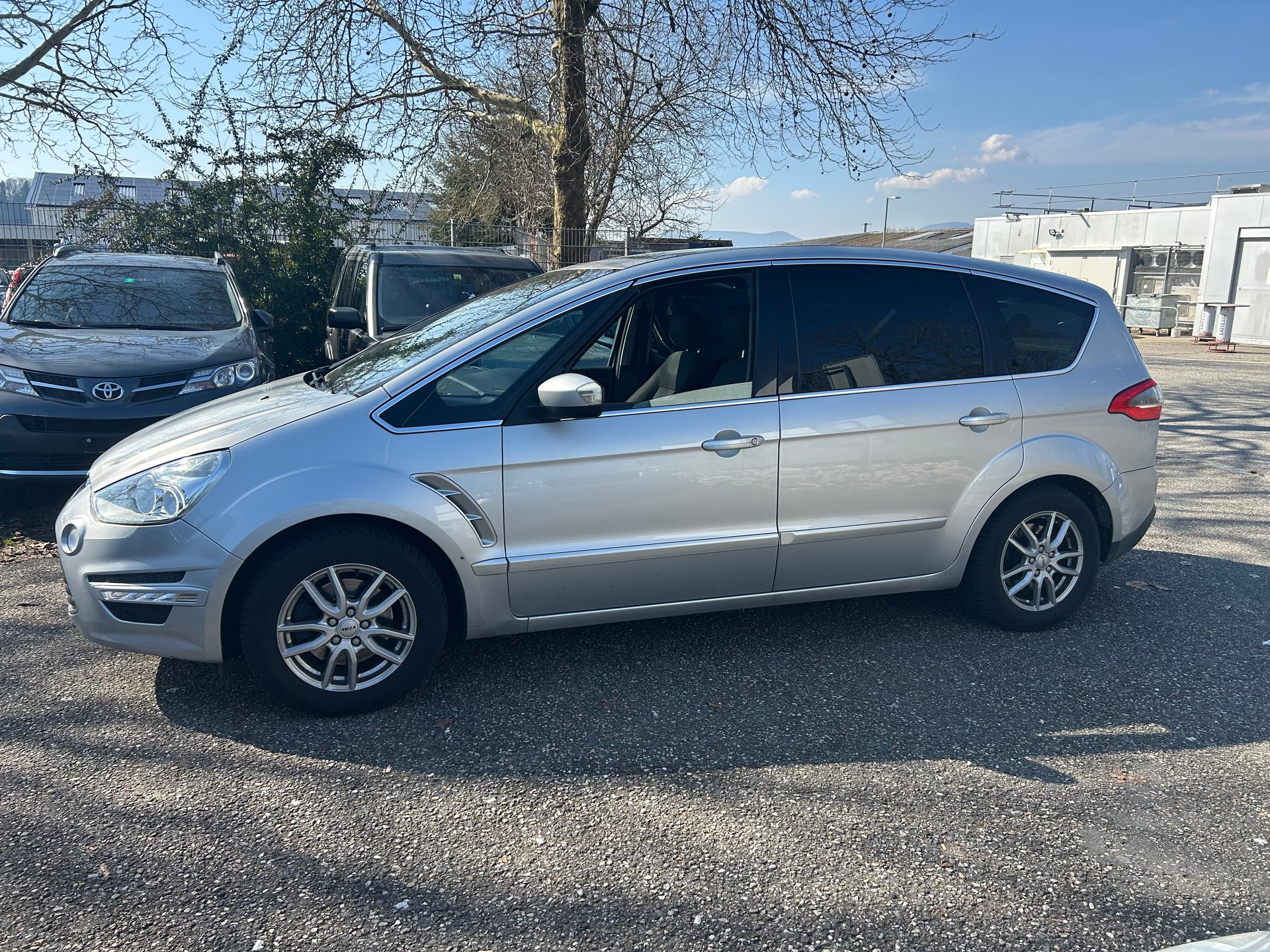 FORD S-Max 2.0 SCTi Titanium PowerShift-image-3