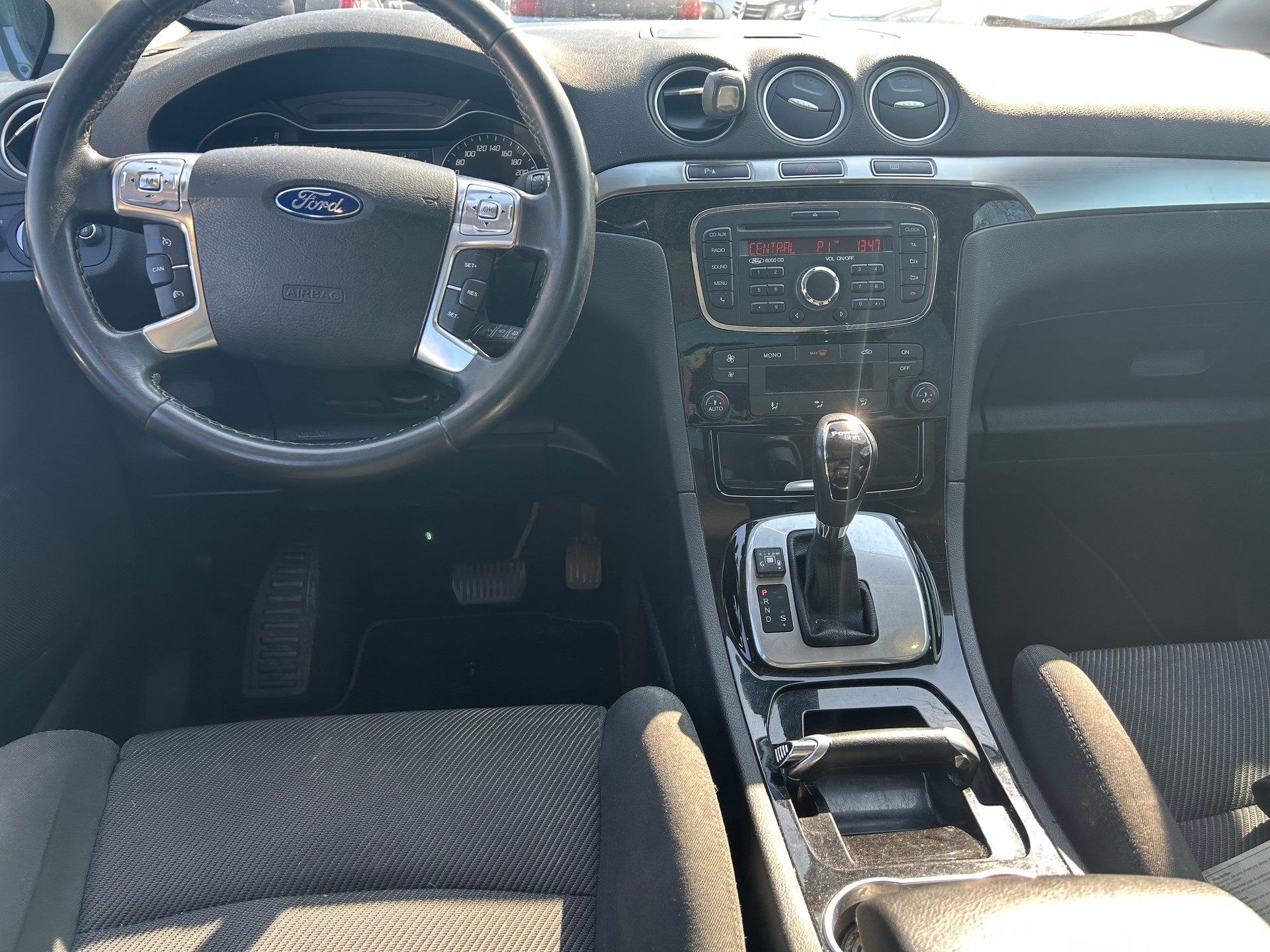 FORD S-Max 2.0 SCTi Titanium PowerShift-image-10