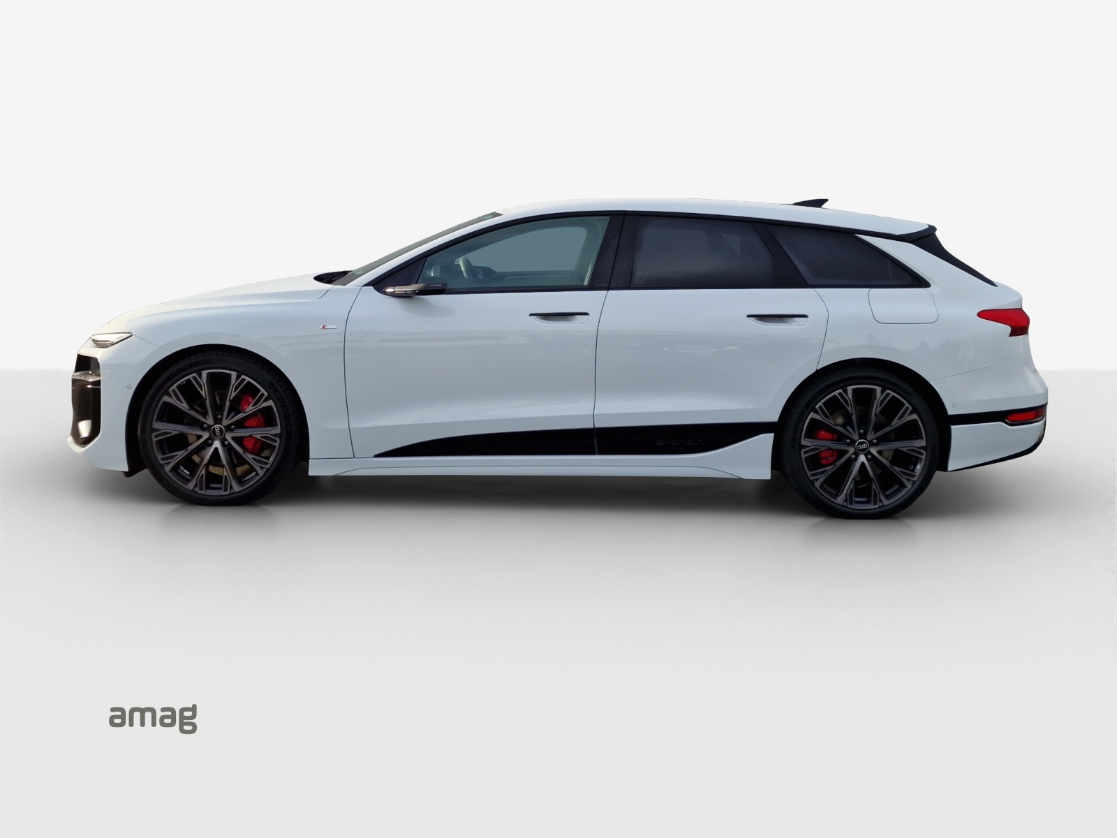 AUDI A6 Avant e-tron quattro-image-1