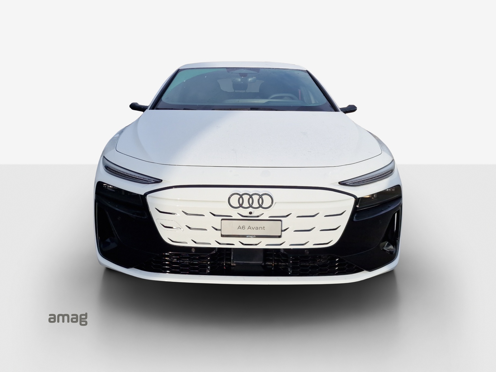 AUDI A6 Avant e-tron quattro-image-6