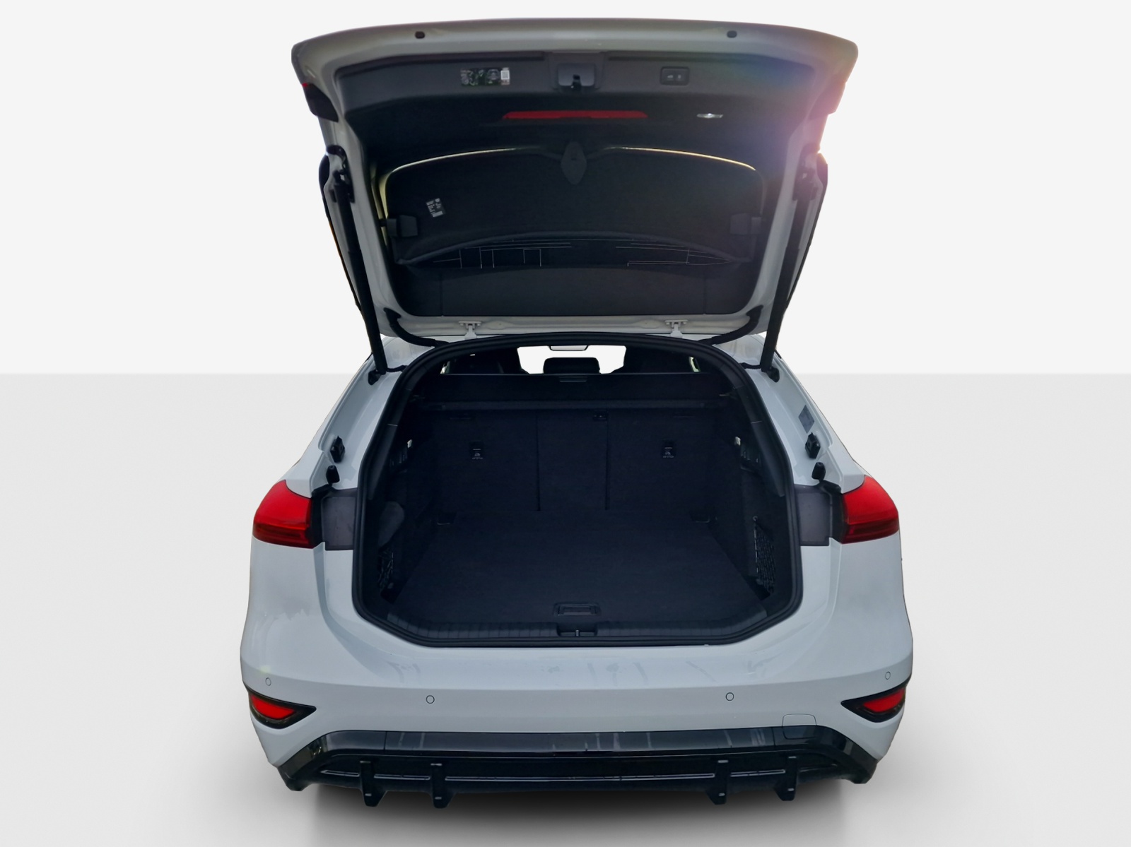 AUDI A6 Avant e-tron quattro-image-12