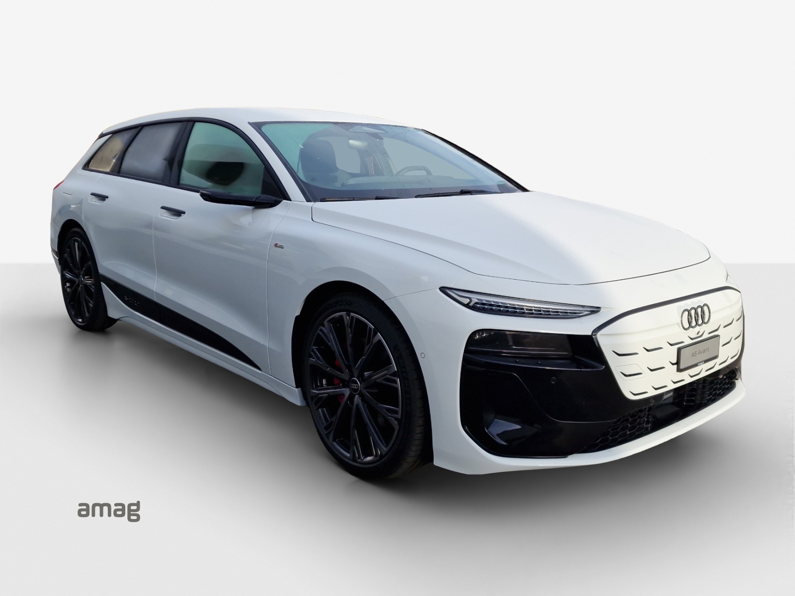 AUDI A6 Avant e-tron quattro-image-5
