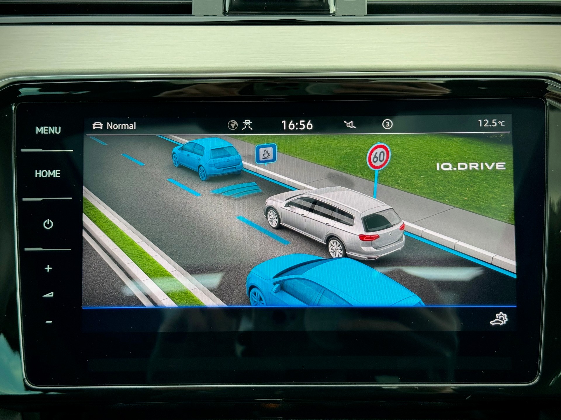 VW Passat Variant 2.0 TSI Elegance R-Line 4Motion DSG - Véhicule Suisse (CH)-image-9