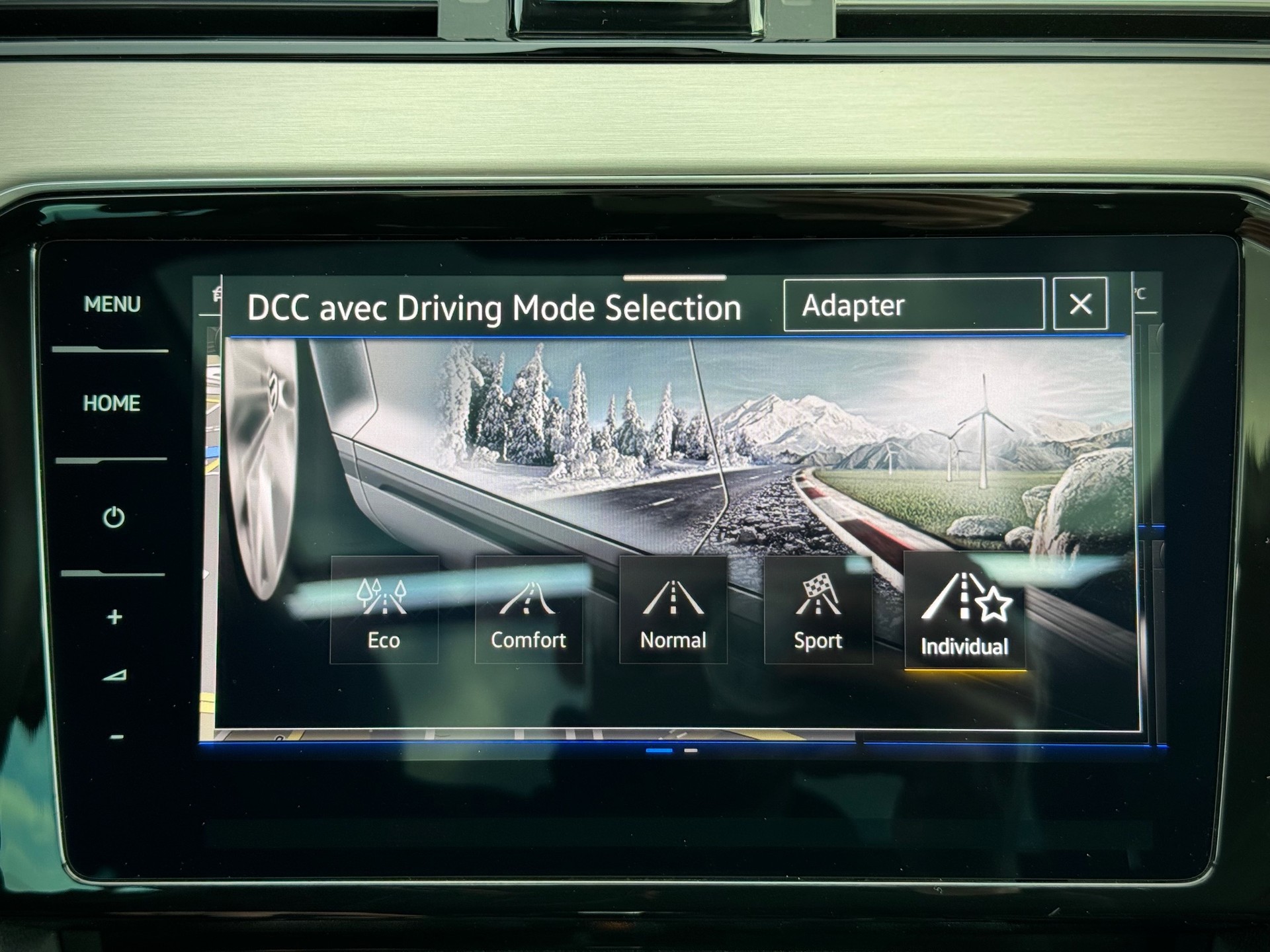 VW Passat Variant 2.0 TSI Elegance R-Line 4Motion DSG - Véhicule Suisse (CH)-image-11