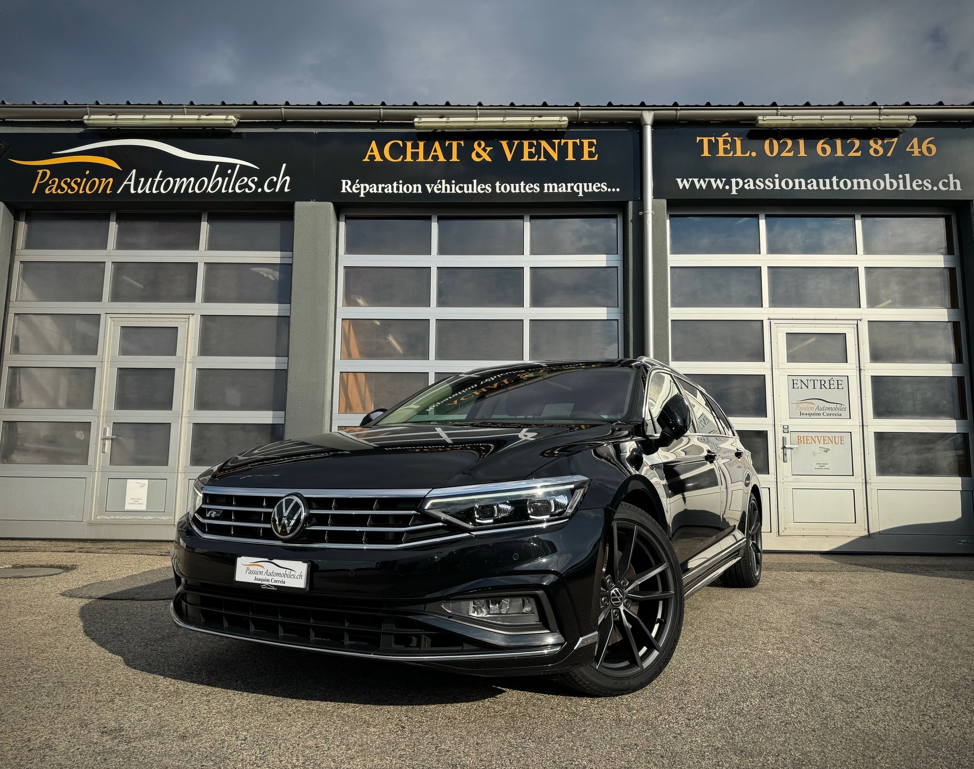 VW Passat Variant 2.0 TSI Elegance R-Line 4Motion DSG - Véhicule Suisse (CH)-image-15