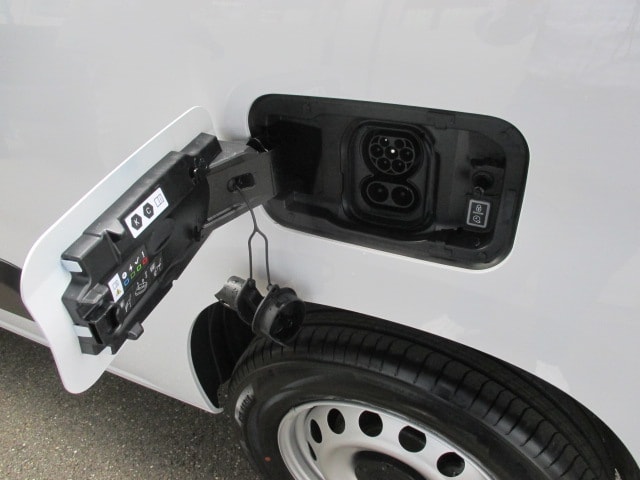 TOYOTA Proace City Van EV 50 kWh Active Medium-image-7