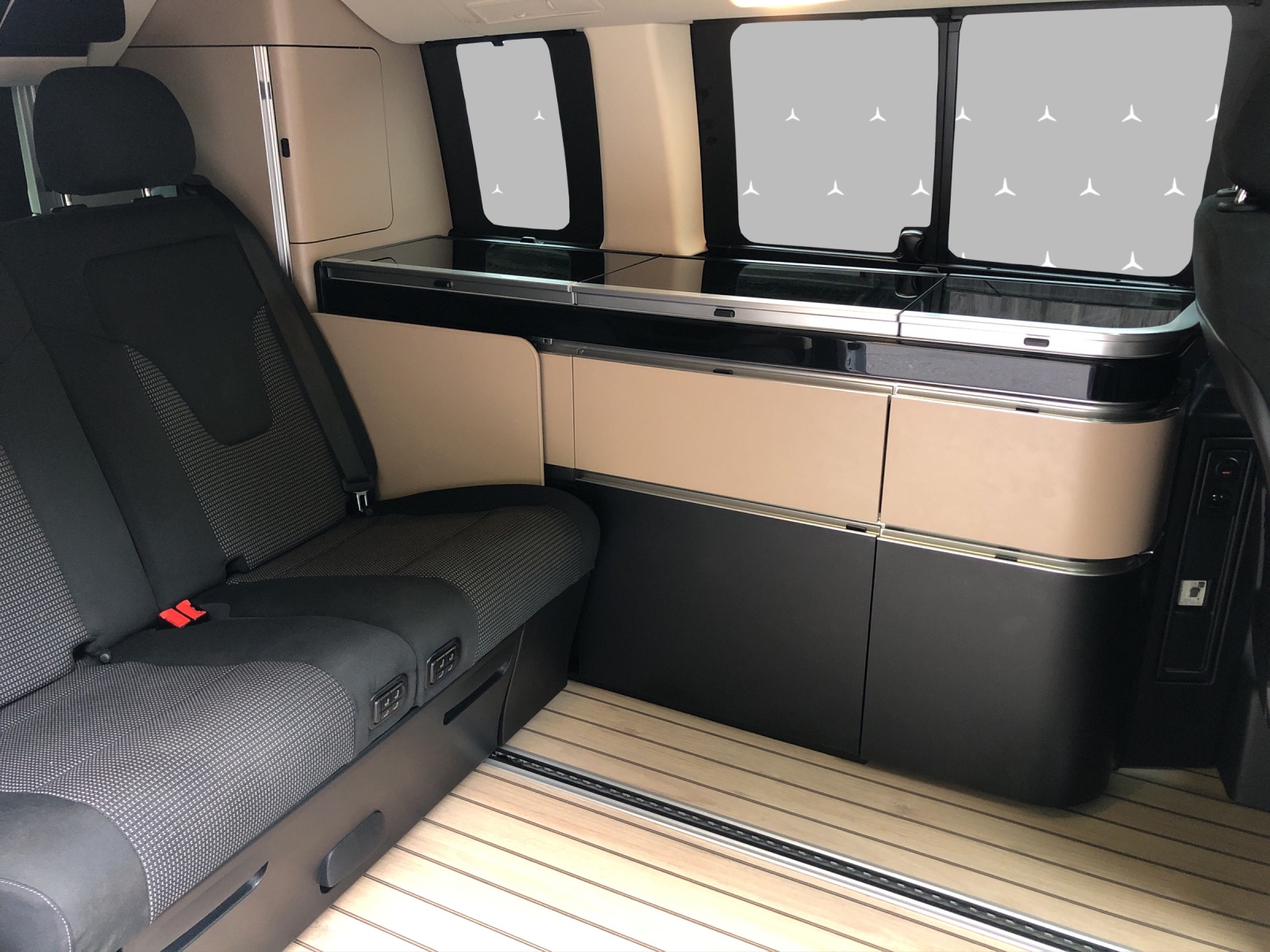 MERCEDES-BENZ Marco Polo 250 d 4M Automat-image-15
