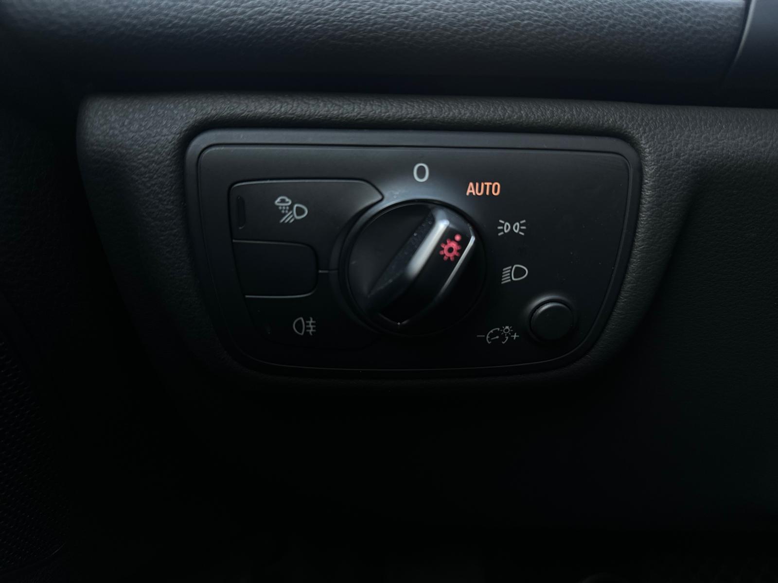 AUDI A6 Avant 2.0 TDI S-tronic Ultra-image-19
