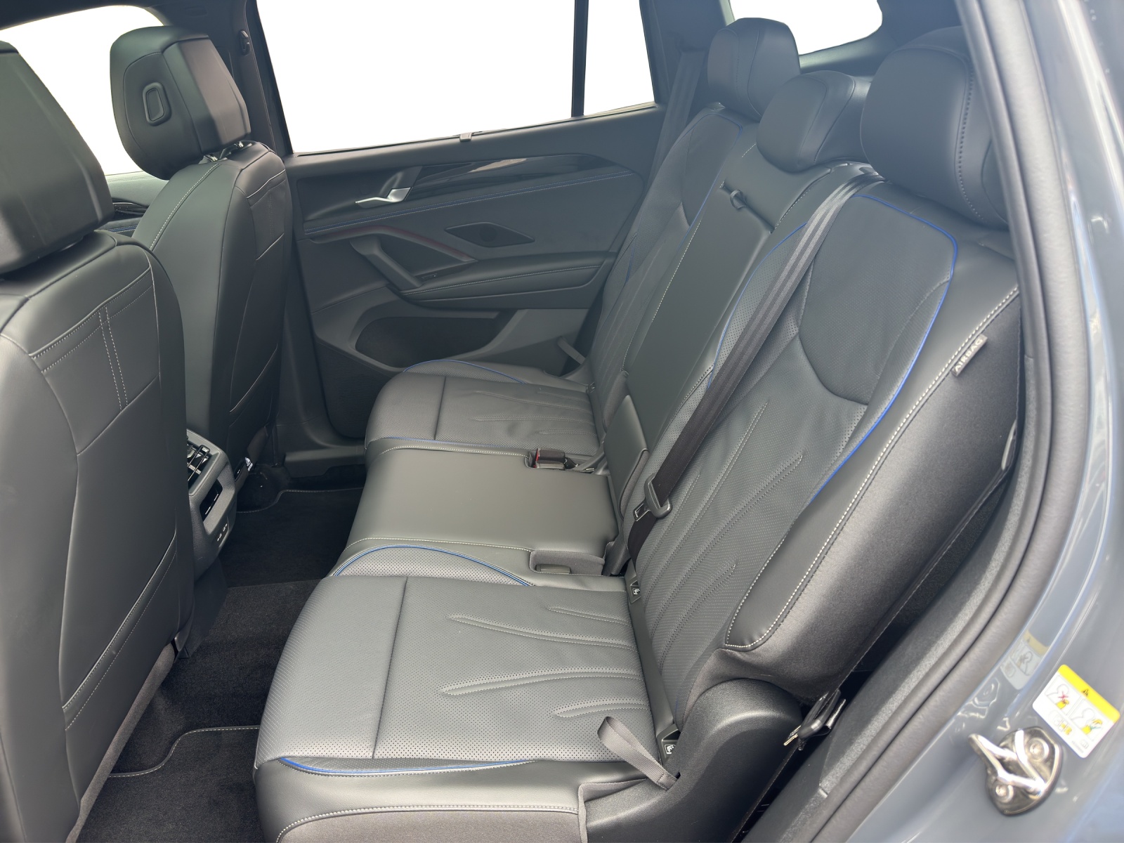 VW Tayron 2.0 TDI SCR United 4Motion DSG-image-13