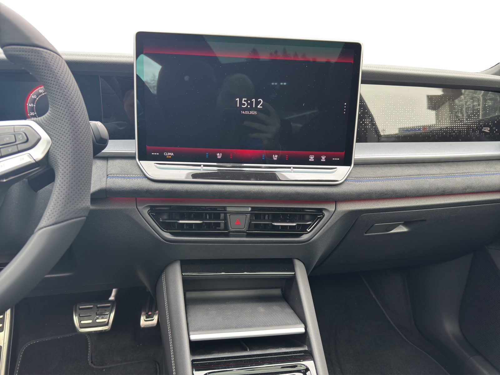 VW Tayron 2.0 TDI SCR United 4Motion DSG-image-11