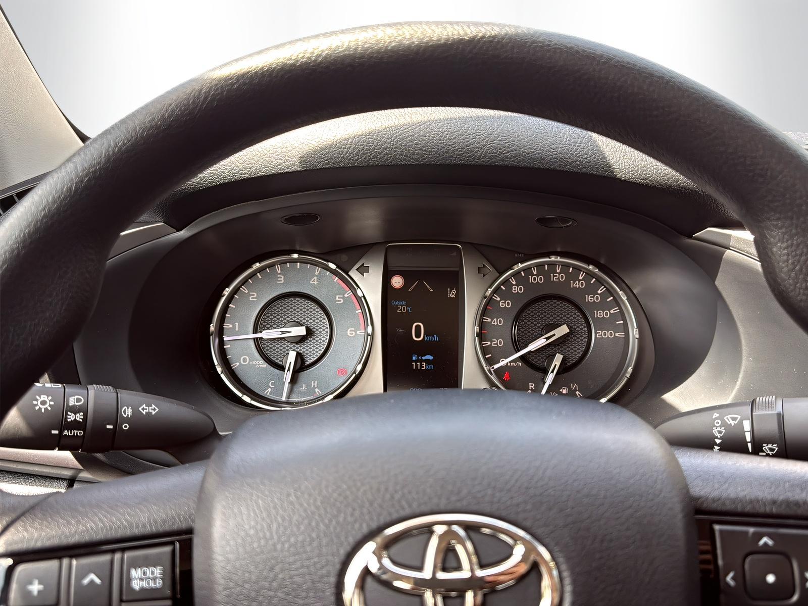 TOYOTA Hilux Double Cab.-Pick-up 2.8 D-4D 204 Comfort-image-22