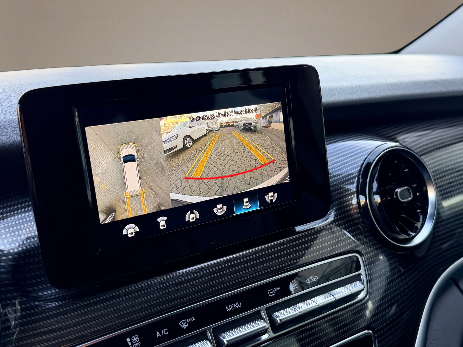MERCEDES-BENZ V 300 d lang Avantgarde 4Matic 9G-Tronic-image-11