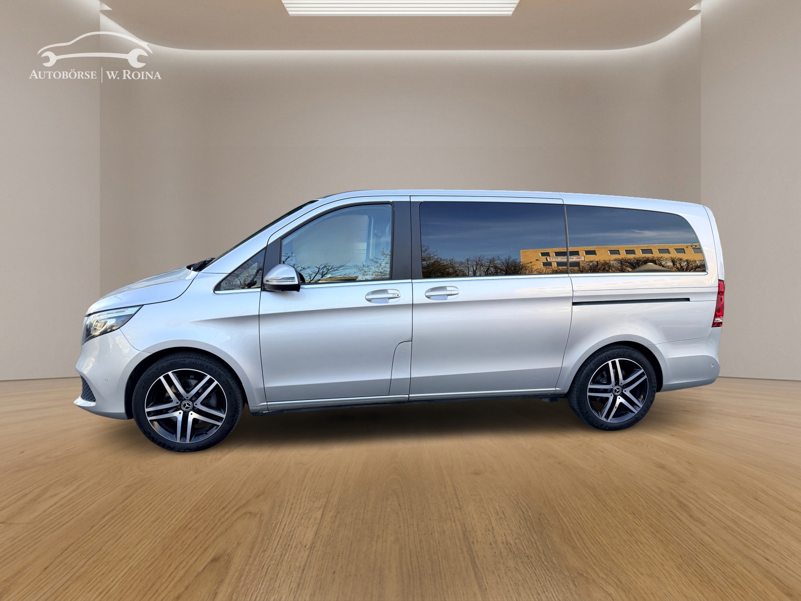 MERCEDES-BENZ V 300 d lang Avantgarde 4Matic 9G-Tronic-image-5
