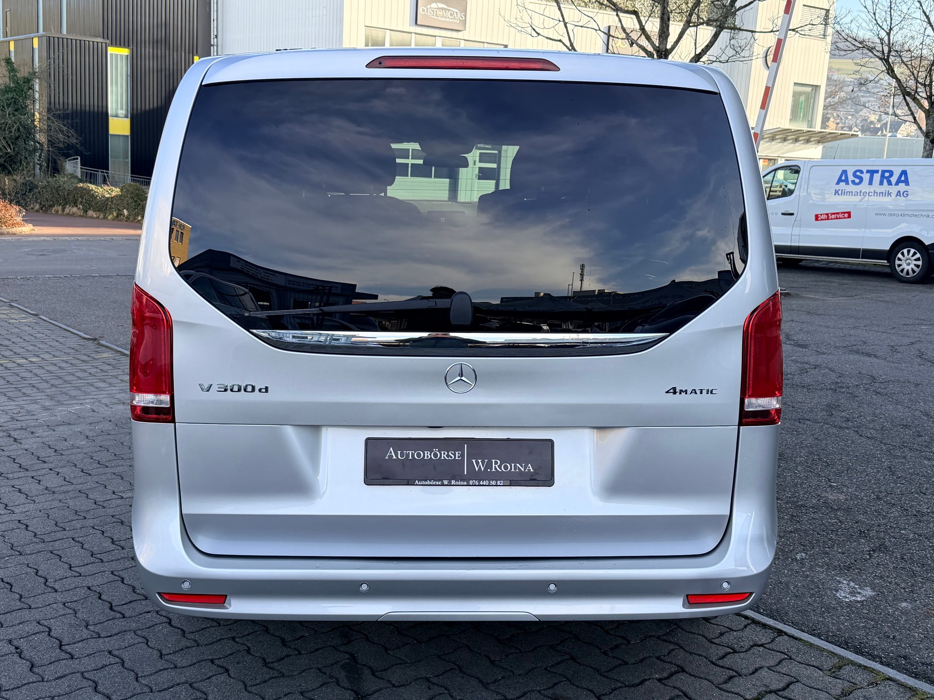 MERCEDES-BENZ V 300 d lang Avantgarde 4Matic 9G-Tronic-image-3