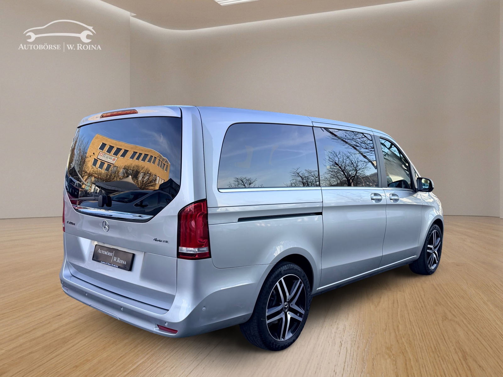 MERCEDES-BENZ V 300 d lang Avantgarde 4Matic 9G-Tronic-image-2