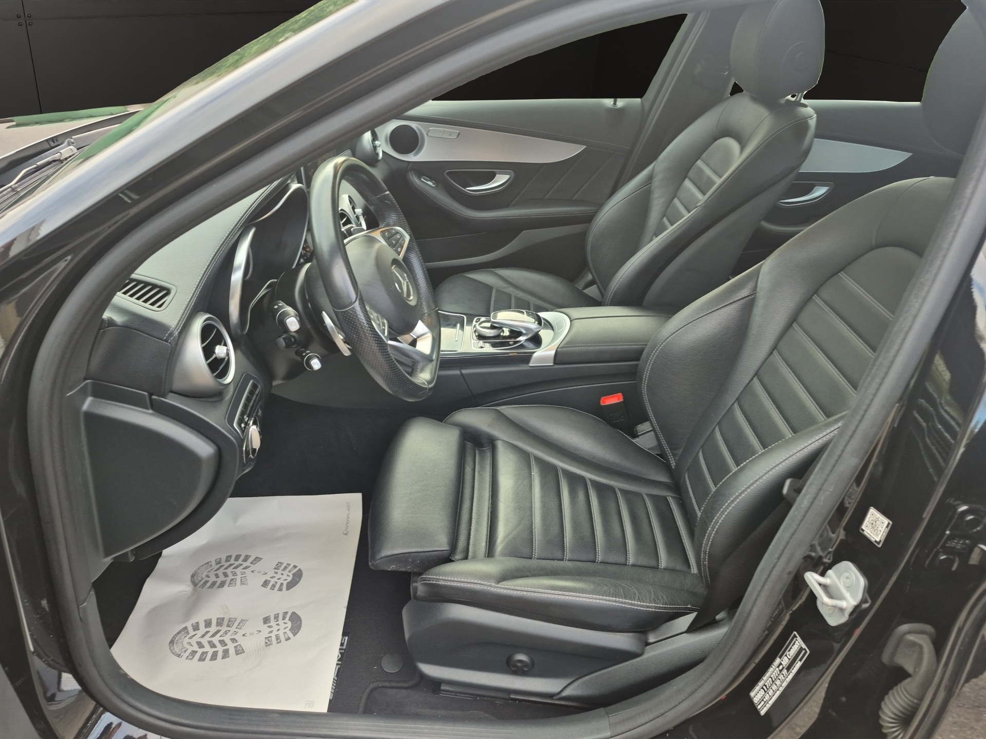 MERCEDES-BENZ C 250 BlueTEC AMG Line 7G-Tronic-image-9