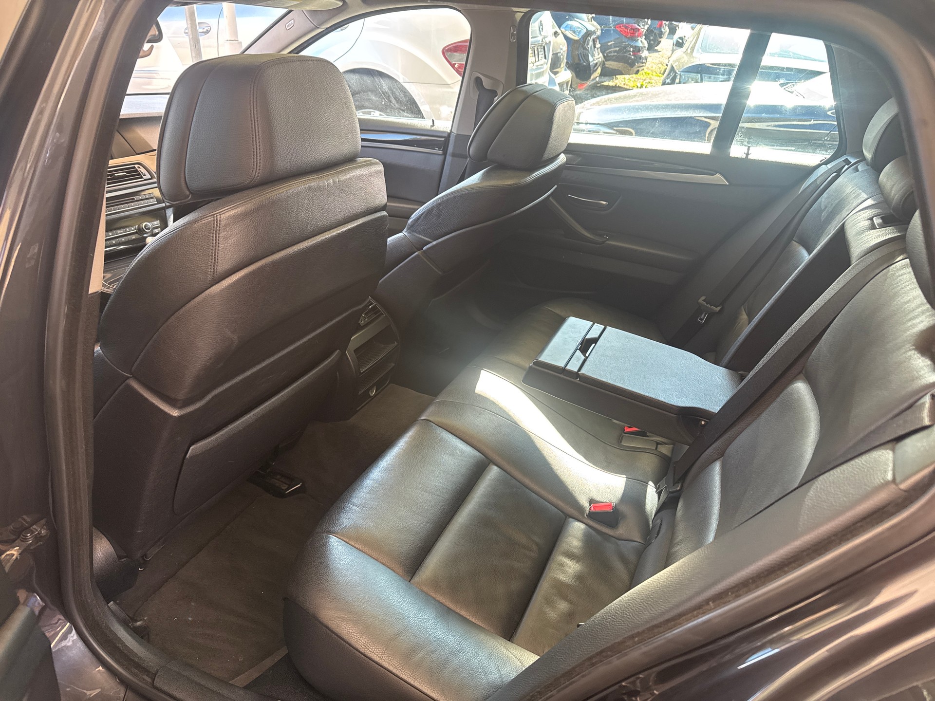BMW 535d xDrive Touring Steptronic-image-2