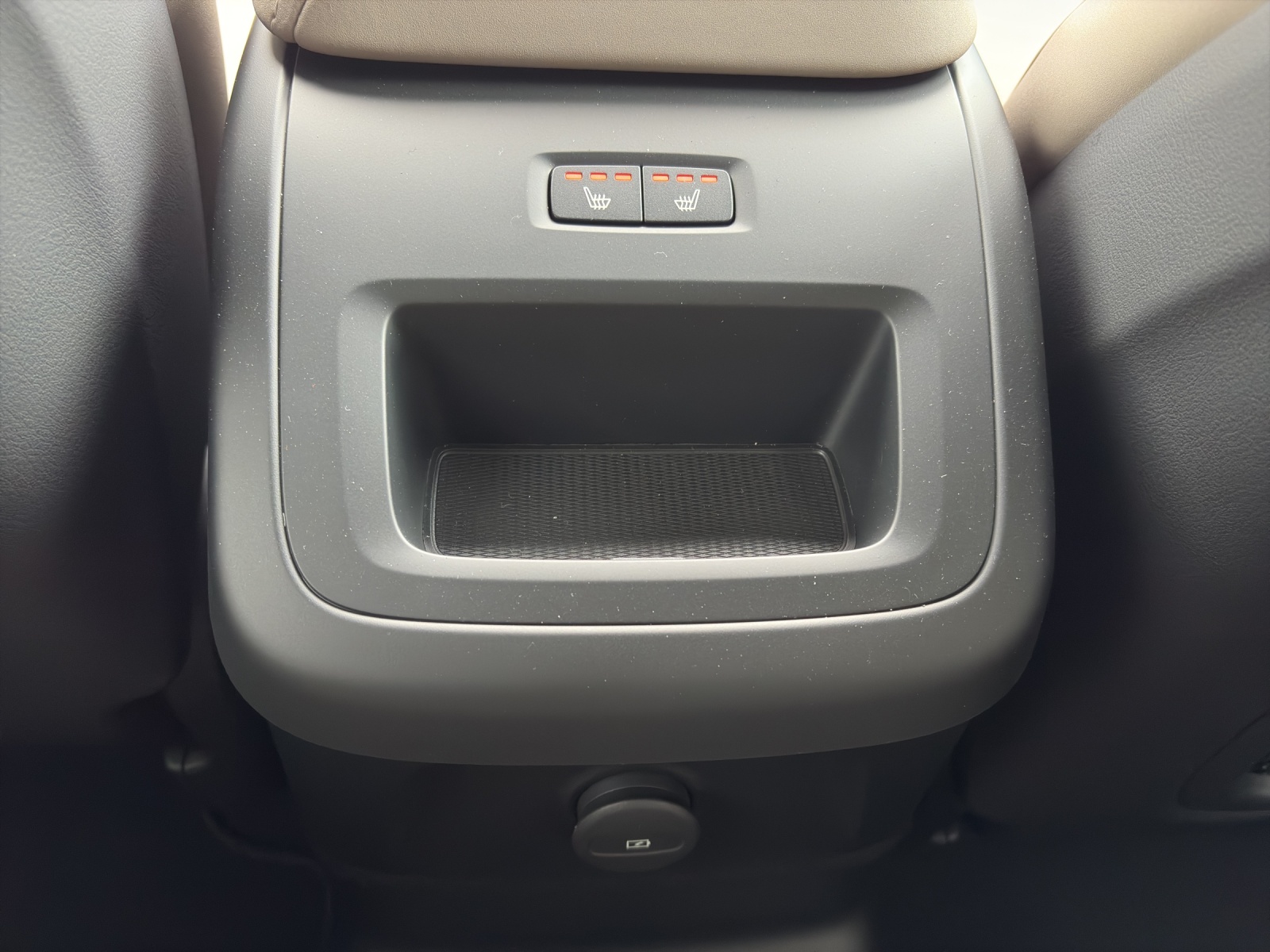 VOLVO XC60 T6 eAWD PluginHybrid Ultra Dark Geartronic-image-12