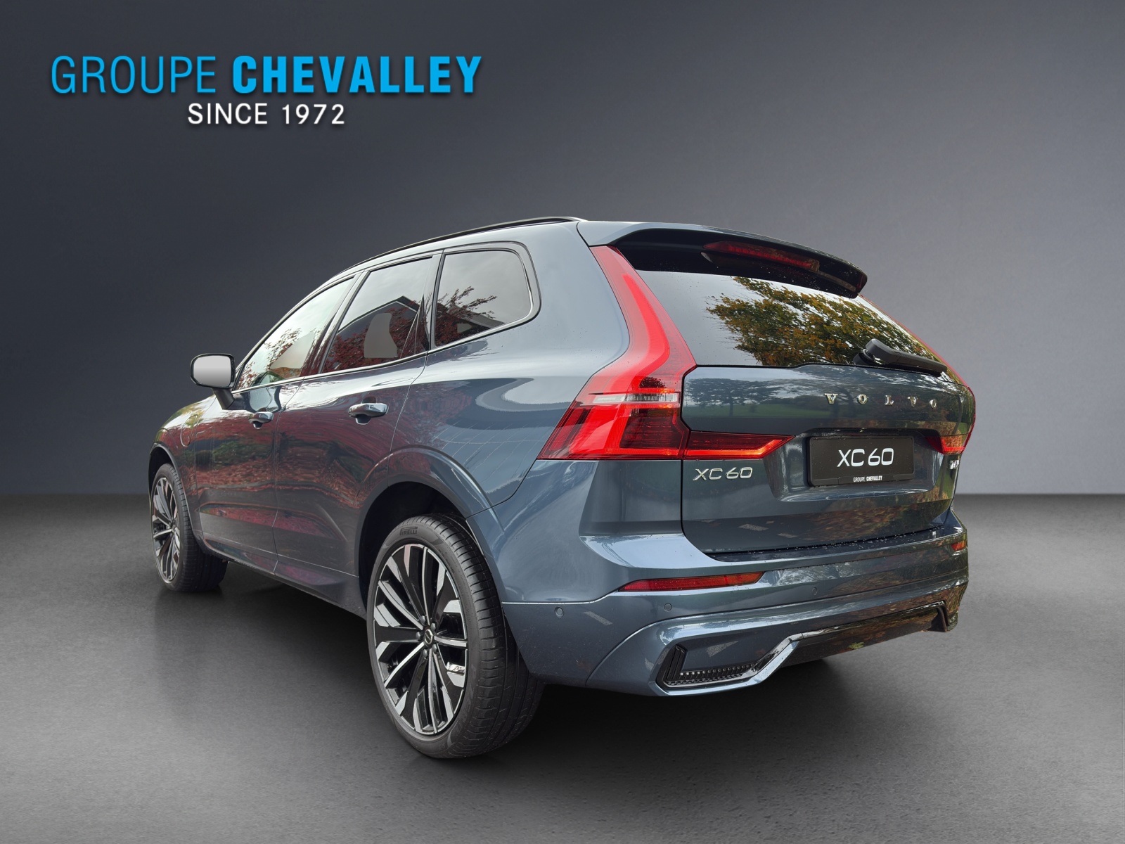 VOLVO XC60 T6 eAWD PluginHybrid Ultra Dark Geartronic-image-2