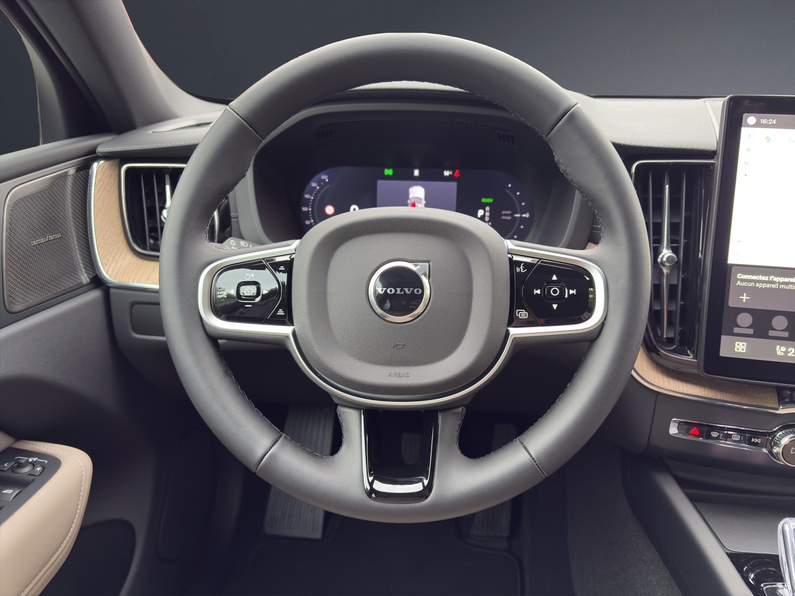 VOLVO XC60 T6 eAWD PluginHybrid Ultra Dark Geartronic-image-10