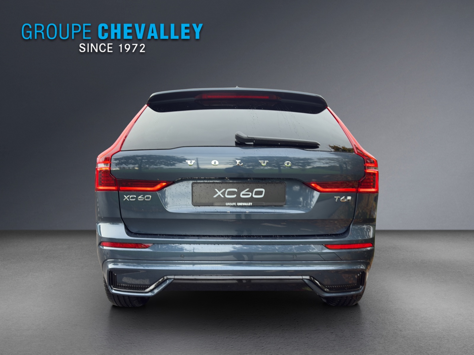 VOLVO XC60 T6 eAWD PluginHybrid Ultra Dark Geartronic-image-3