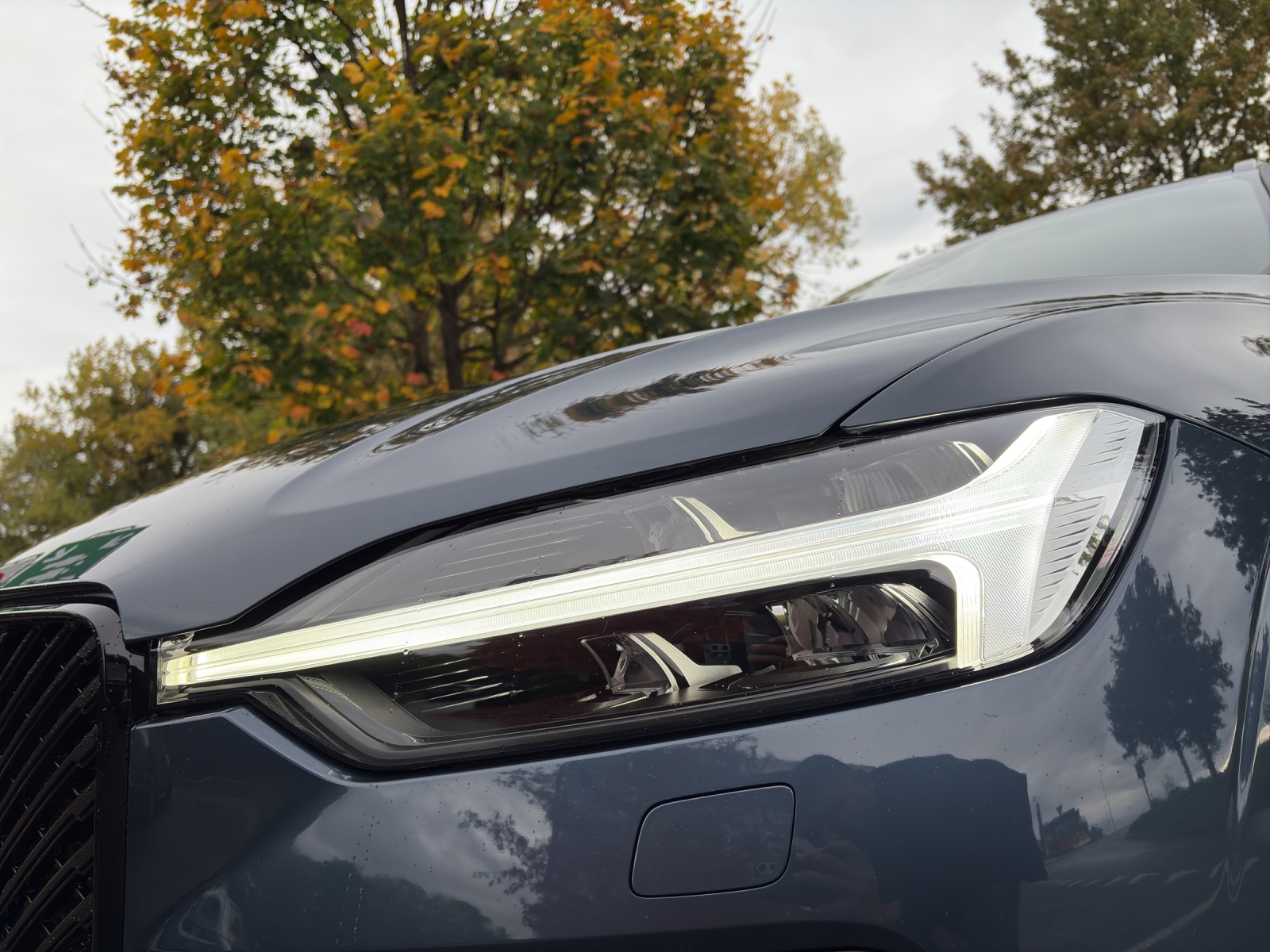 VOLVO XC60 T6 eAWD PluginHybrid Ultra Dark Geartronic-image-5