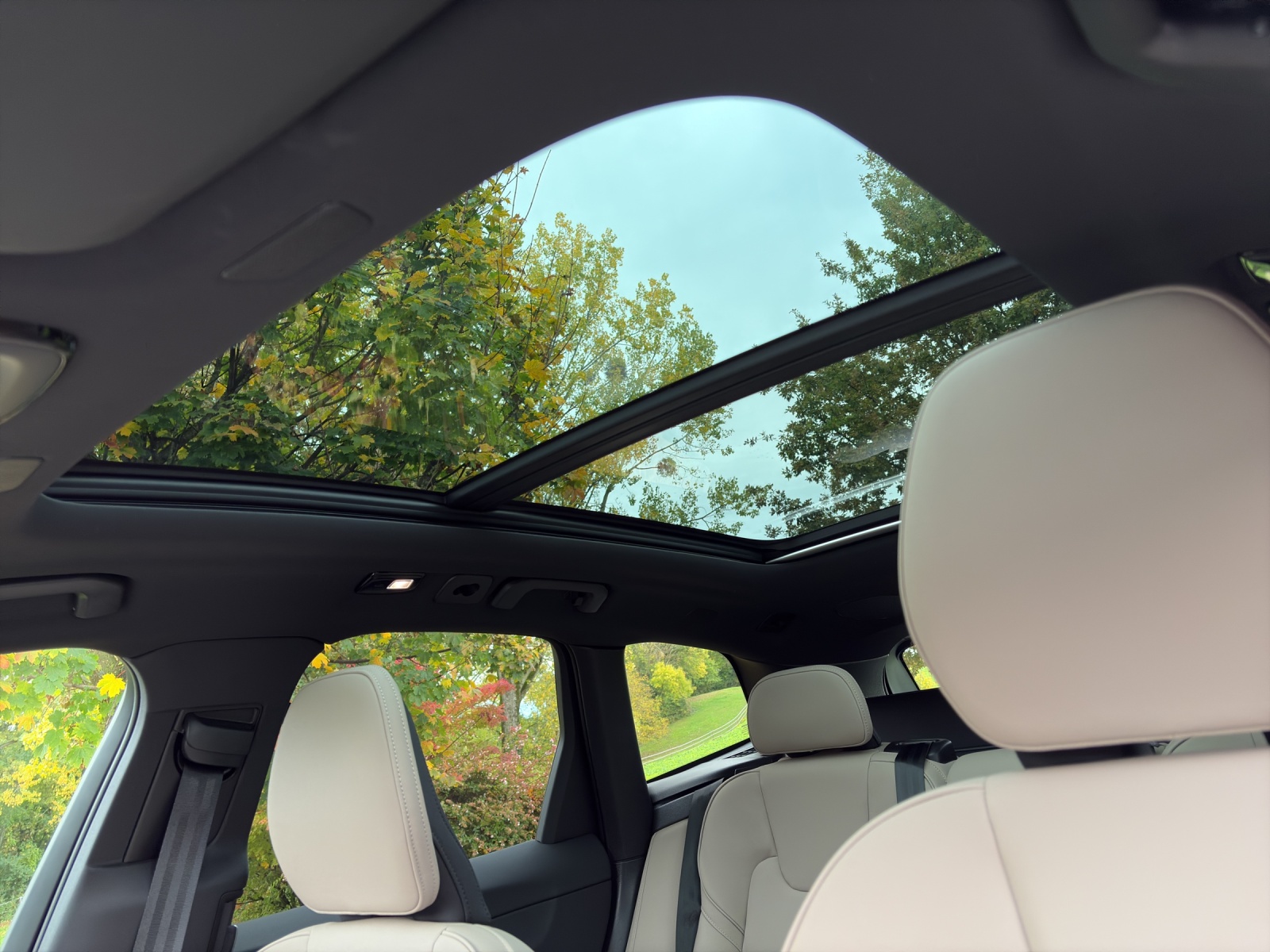 VOLVO XC60 T6 eAWD PluginHybrid Ultra Dark Geartronic-image-13