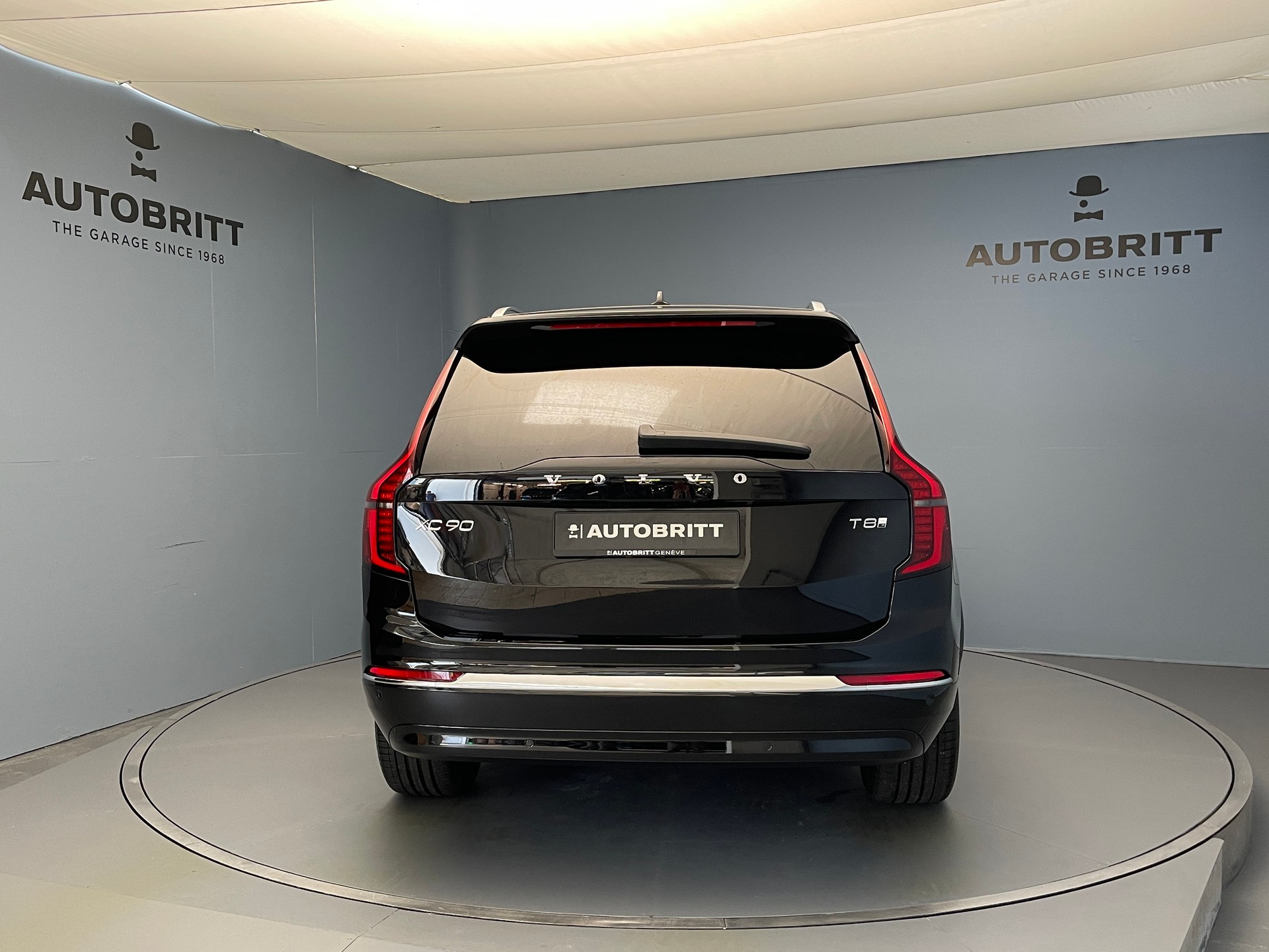 VOLVO XC90 2.0 T8 TE Ultra Bright eAWD-showroom-element-1