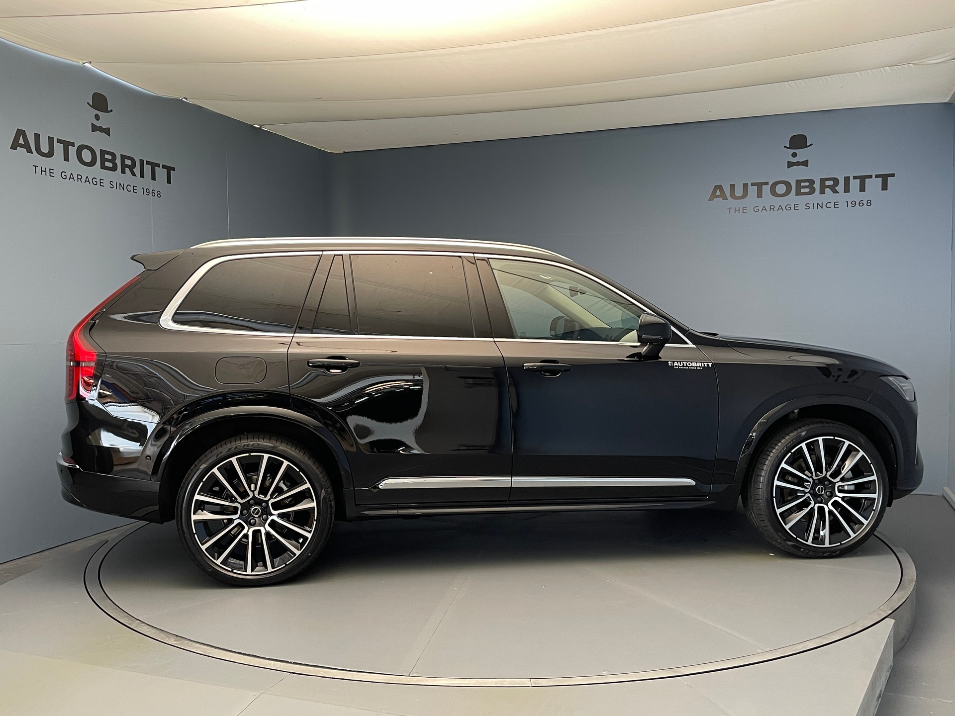 VOLVO XC90 2.0 T8 TE Ultra Bright eAWD-image-4