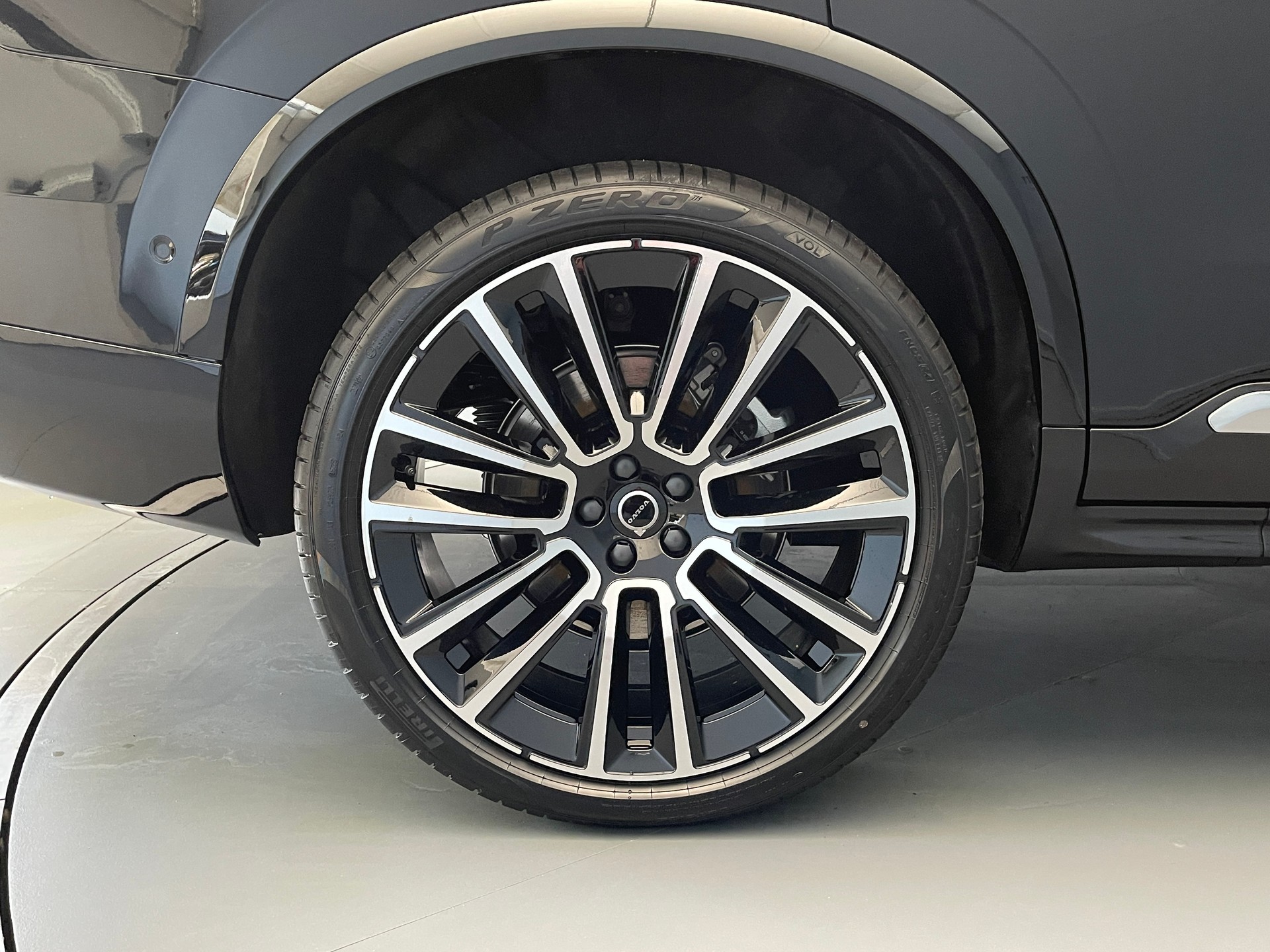 VOLVO XC90 2.0 T8 TE Ultra Bright eAWD-image-6