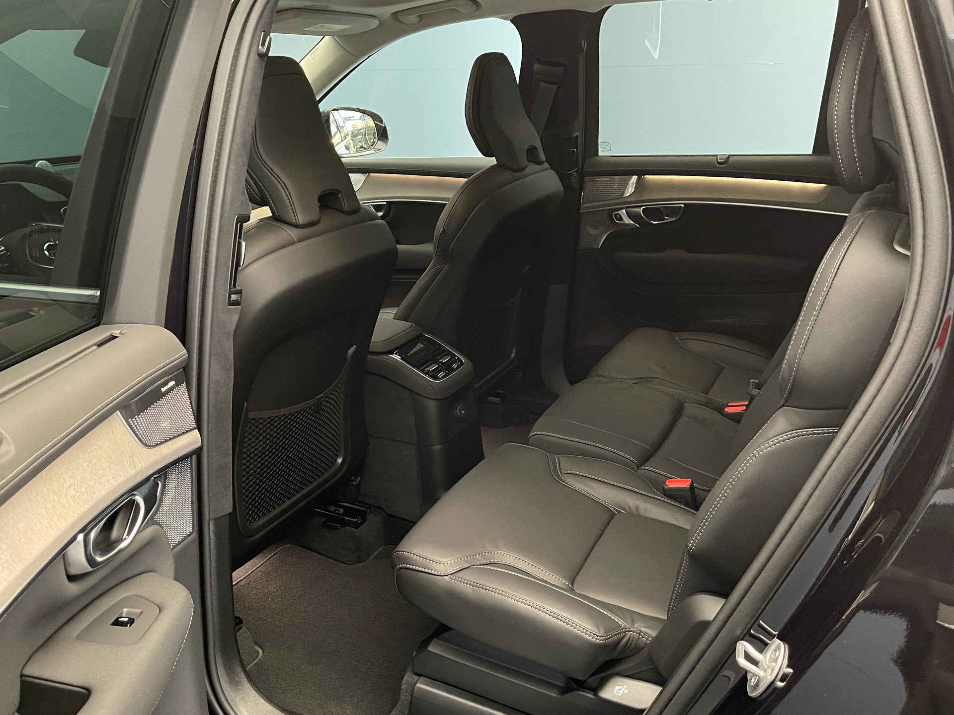 VOLVO XC90 2.0 T8 TE Ultra Bright eAWD-image-9
