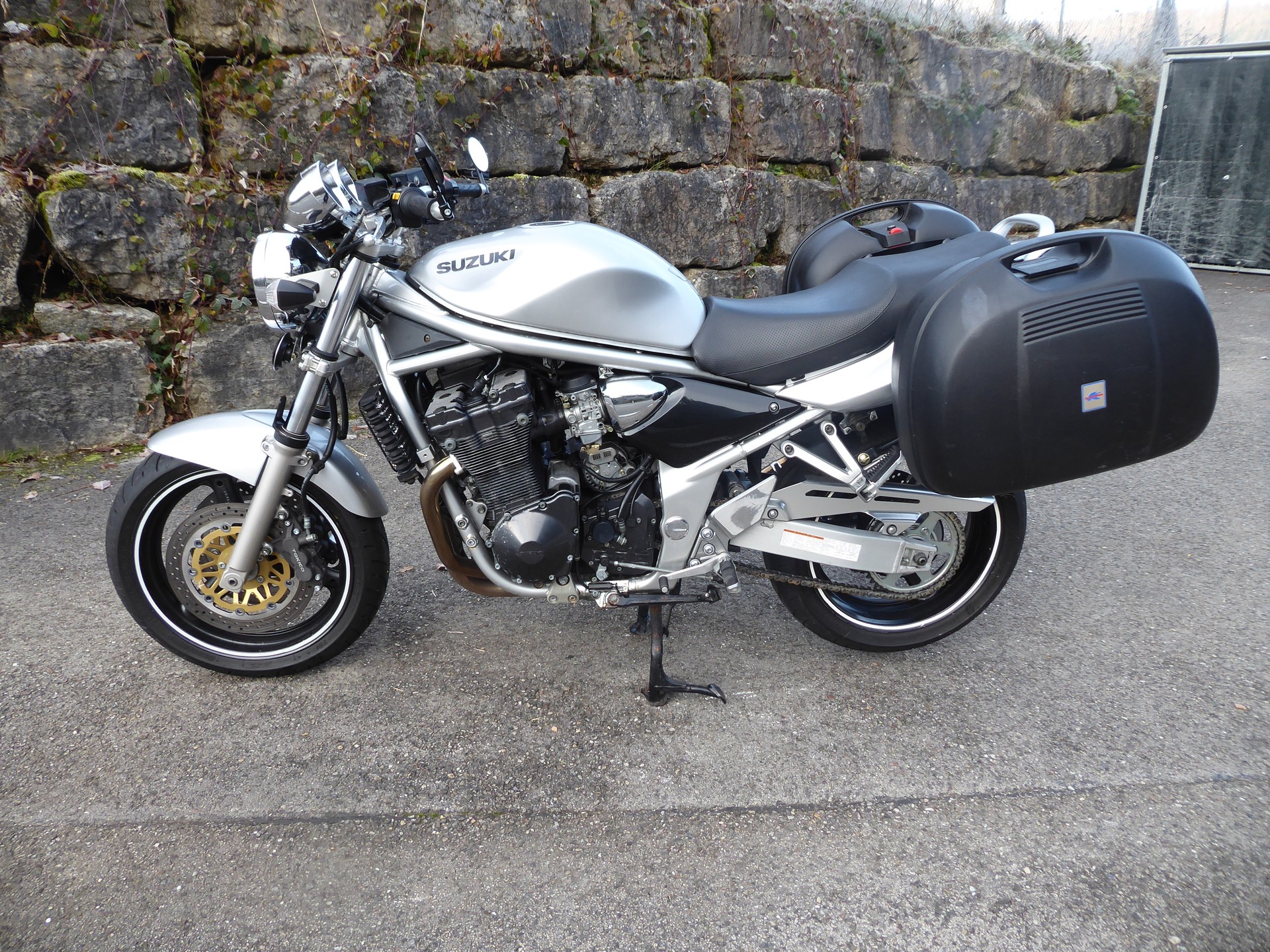 SUZUKI GSF 1200 Bandit-showroom-element-2