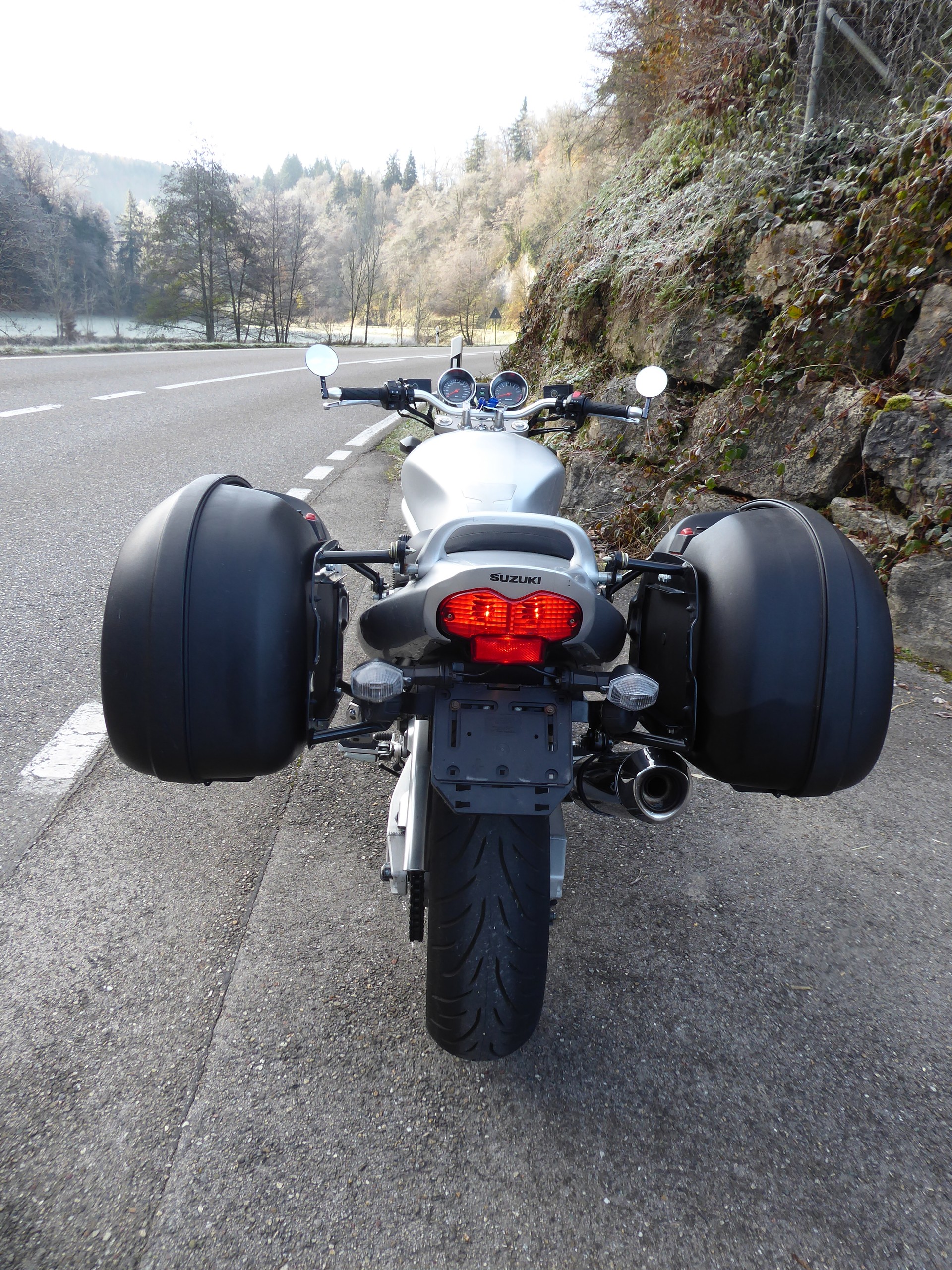 SUZUKI GSF 1200 Bandit-showroom-element-3
