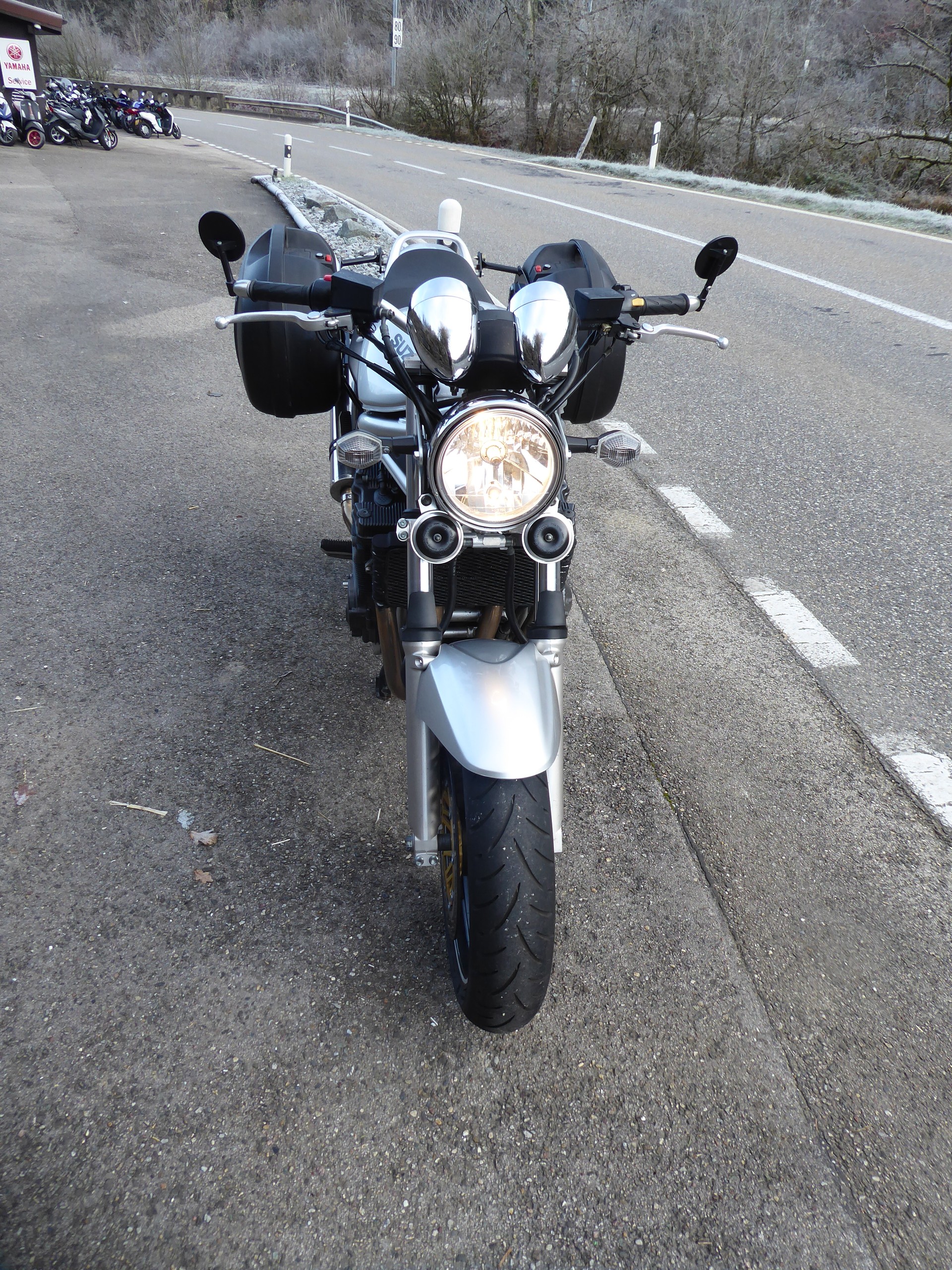 SUZUKI GSF 1200 Bandit-showroom-element-1