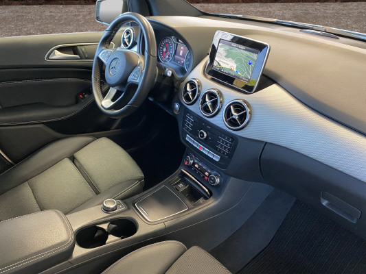 MERCEDES-BENZ B 200 Night Star-image-14