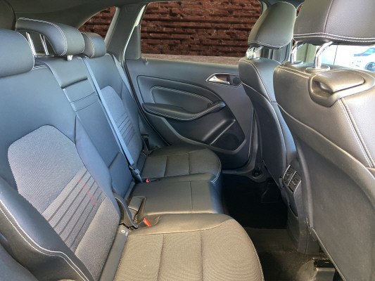 MERCEDES-BENZ B 200 Night Star-image-12