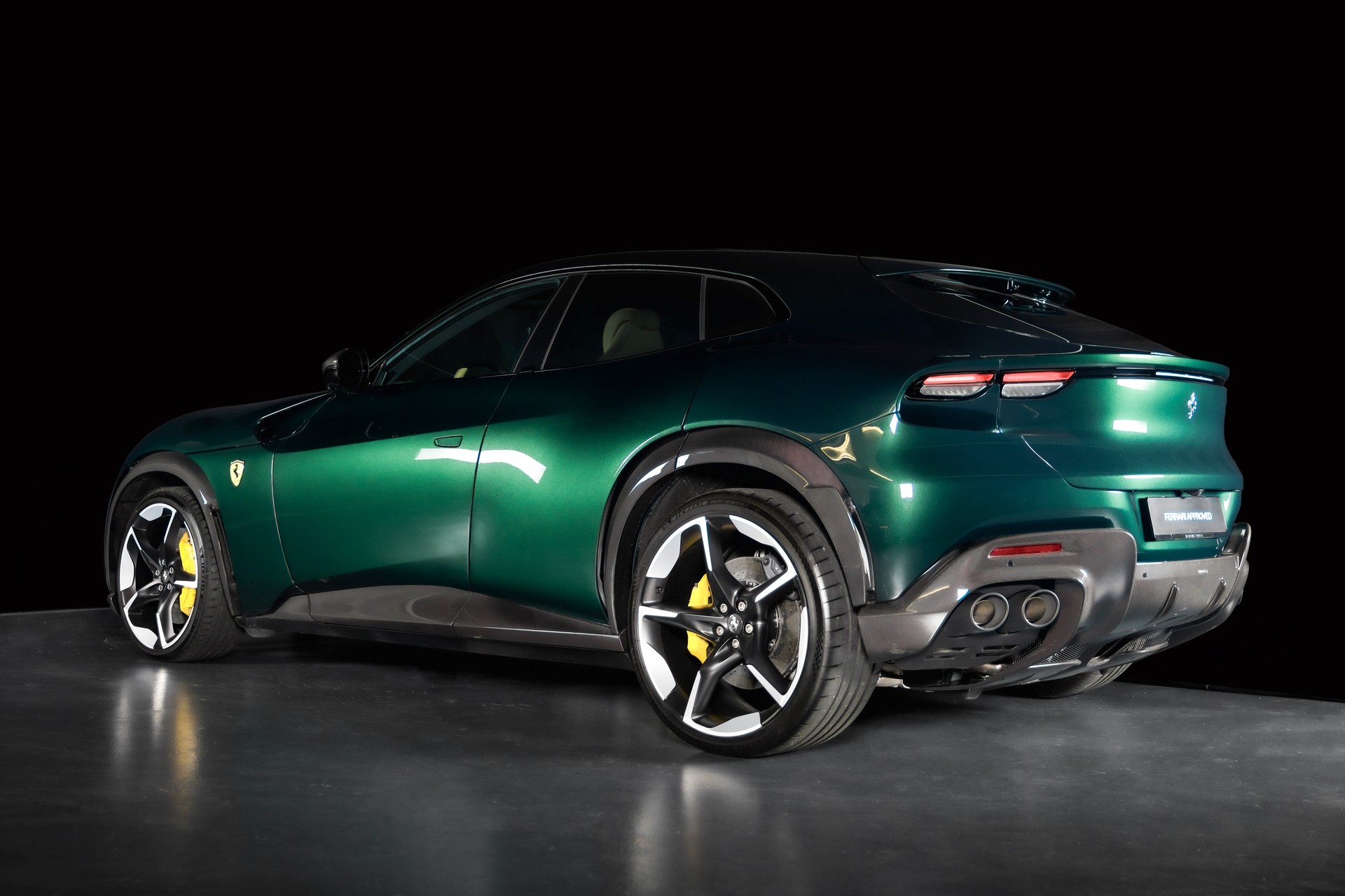 FERRARI Purosangue 6.5 V12 in Verde Zeltweg-showroom-element-3