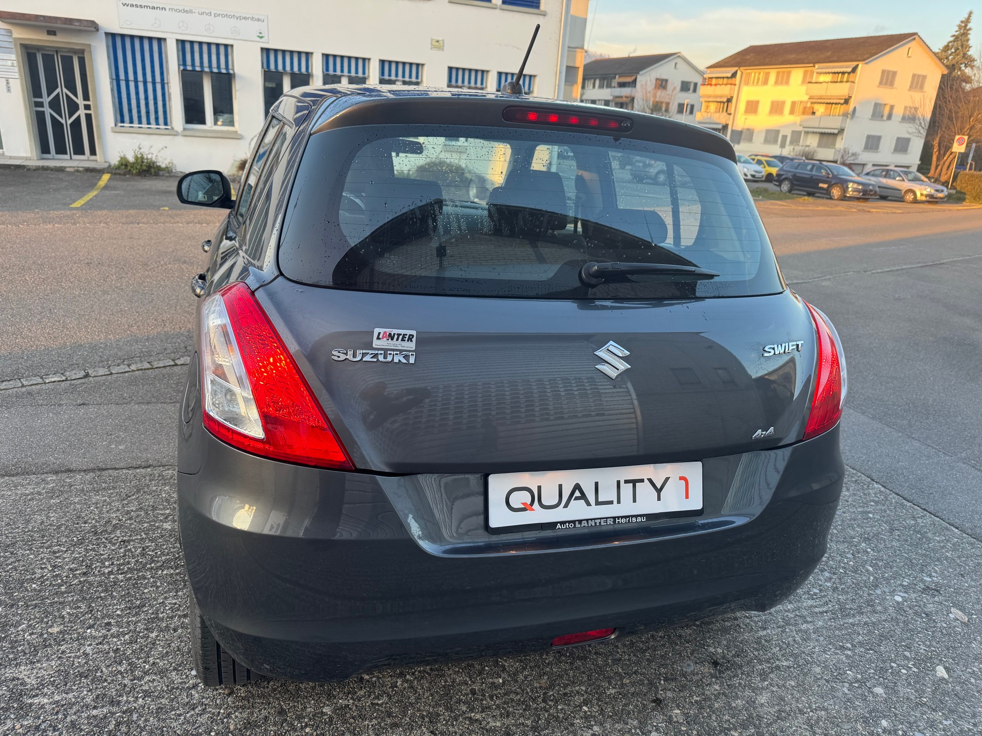 SUZUKI Swift 1.2i 16V GL Top 4x4-image-4