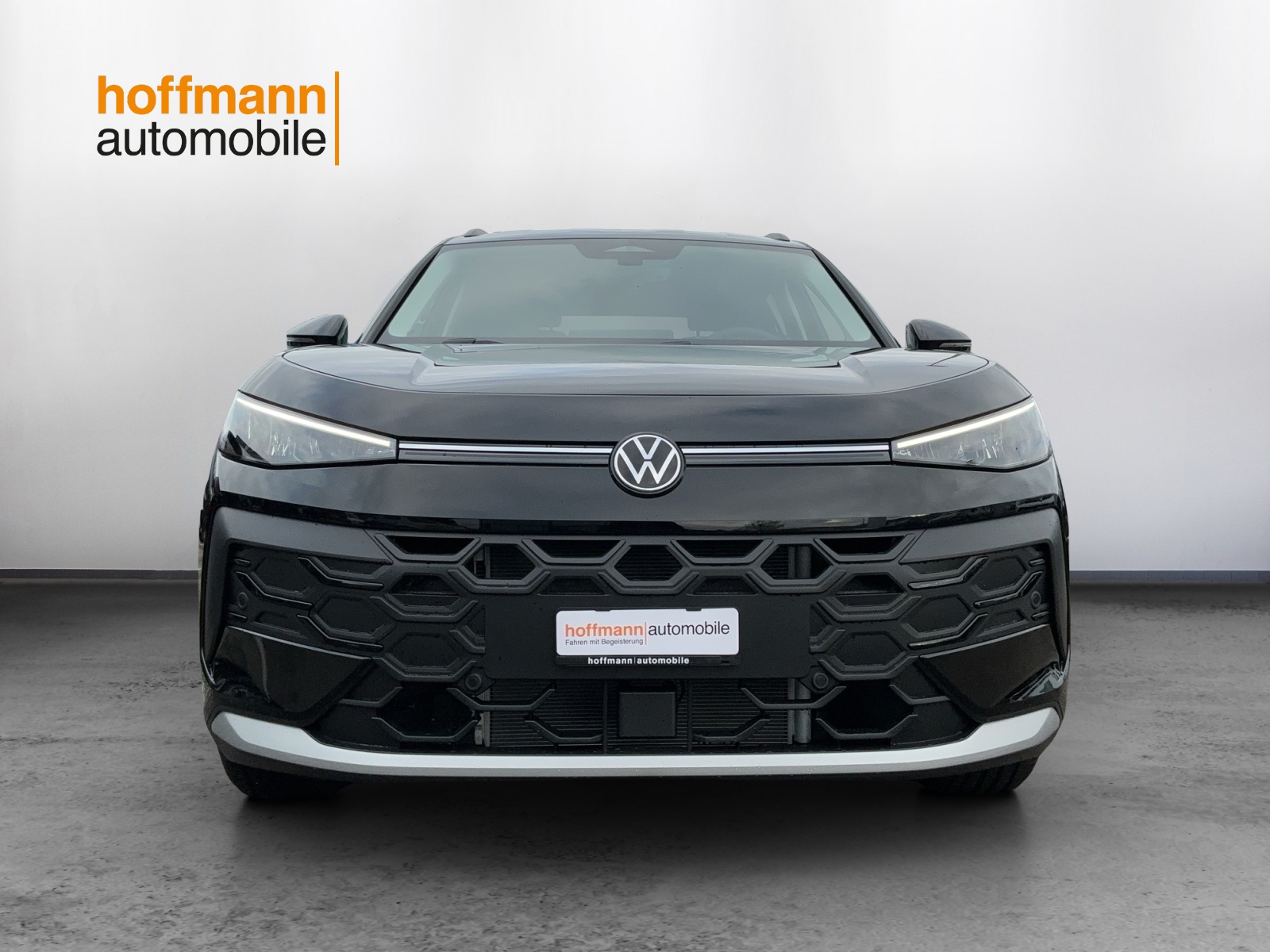 VW T-Roc 1.5 eTSI mHEV Life DSG-image-1