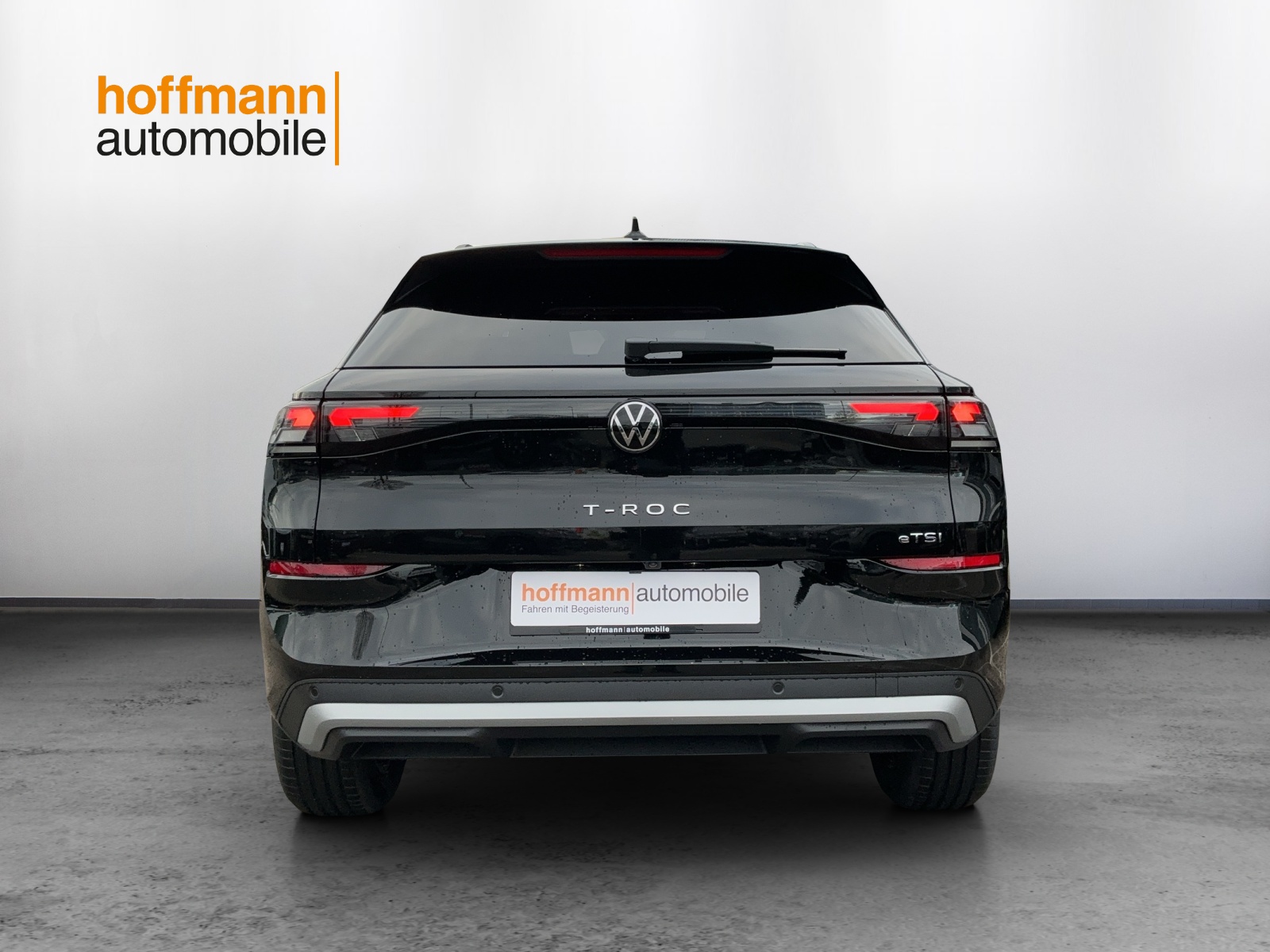 VW T-Roc 1.5 eTSI mHEV Life DSG-image-4