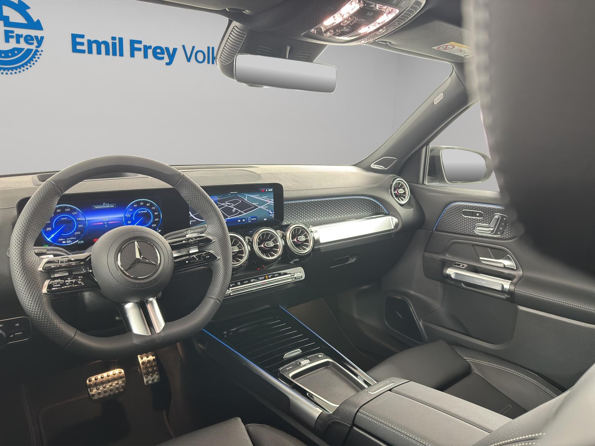 MERCEDES-BENZ EQB 350 Excellence AMG Line 4matic-image-9