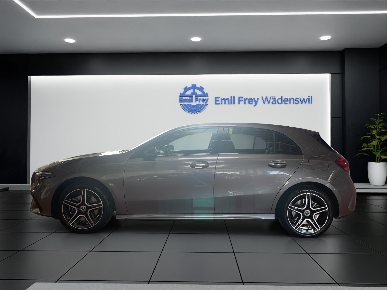 MERCEDES-BENZ A 250 e EQ Star AMG Line-image-1