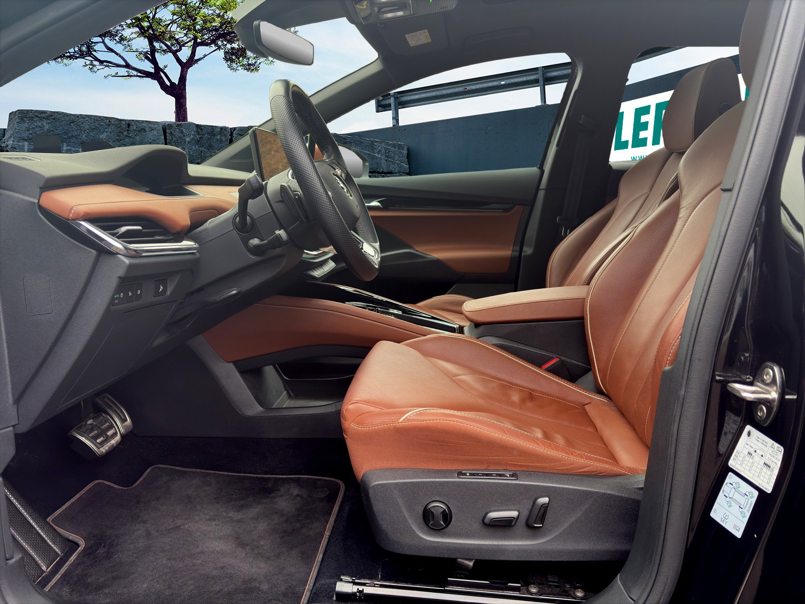 SKODA Enyaq iV 80x Founders Edition-image-6