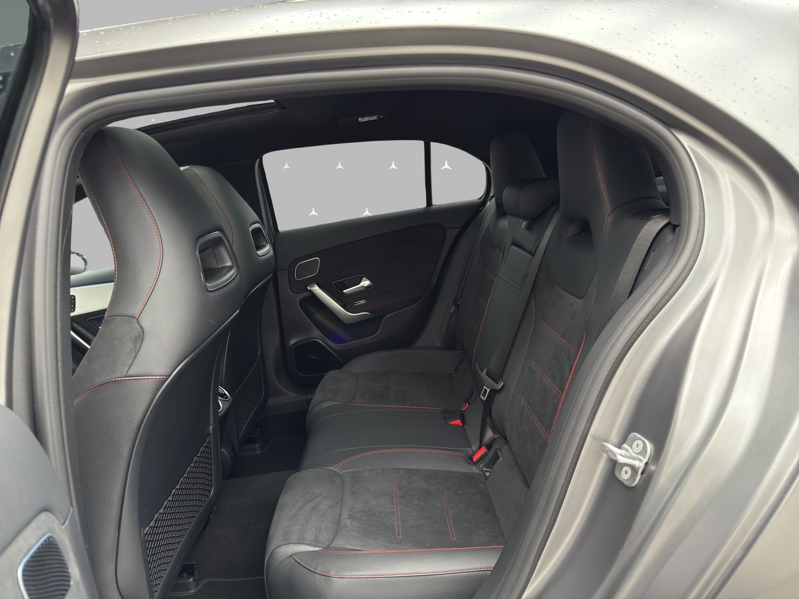 MERCEDES-BENZ A 250 4Matic 8G-DCT-image-13