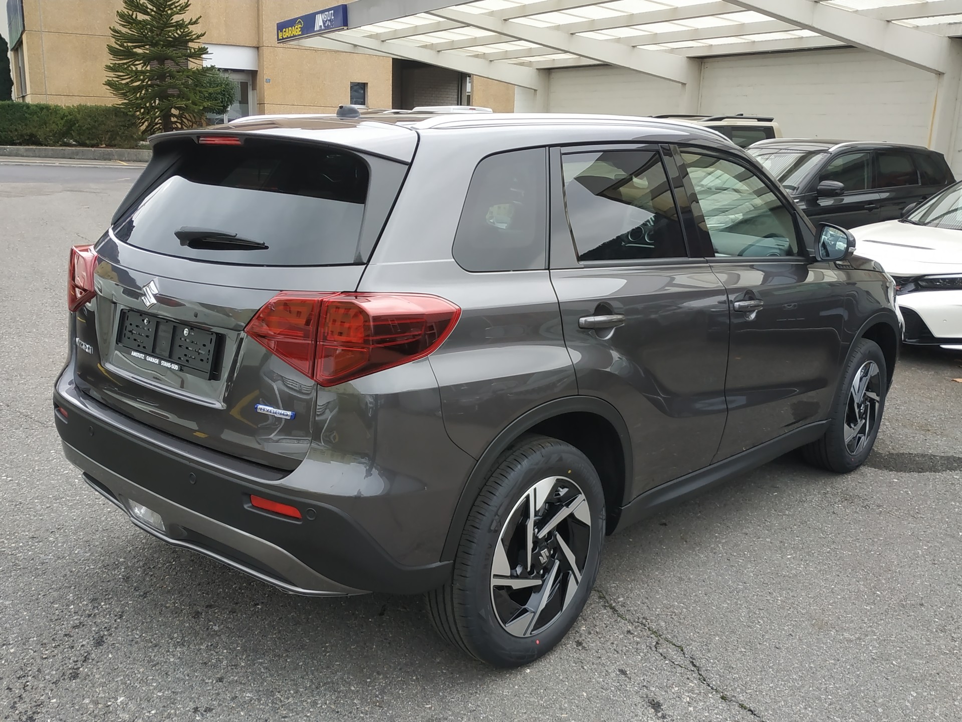 SUZUKI Vitara 1.4 Boosterjet Compact Top 4x4 Hybrid Automatic-image-6