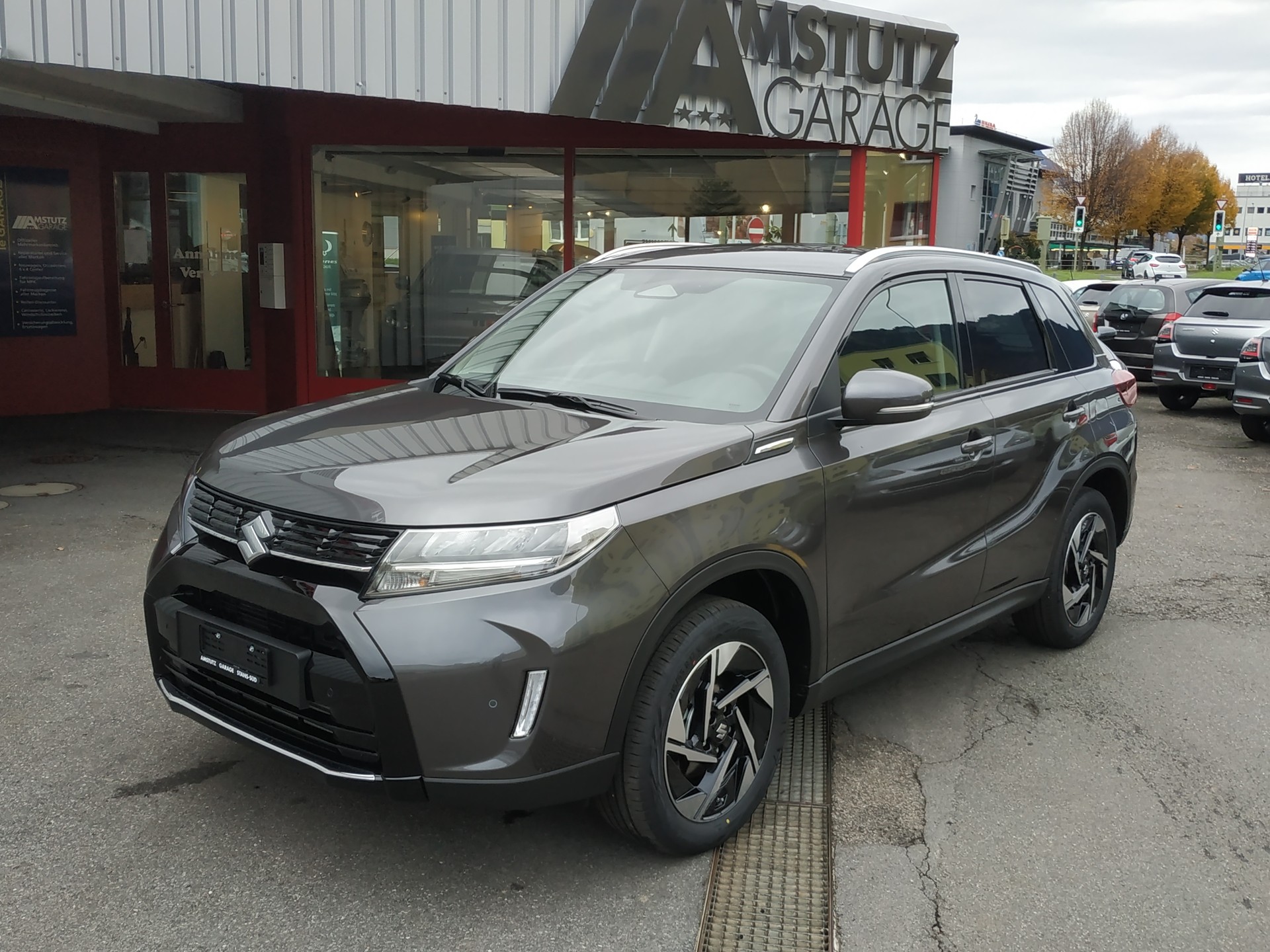 SUZUKI Vitara 1.4 Boosterjet Compact Top 4x4 Hybrid Automatic-image-0