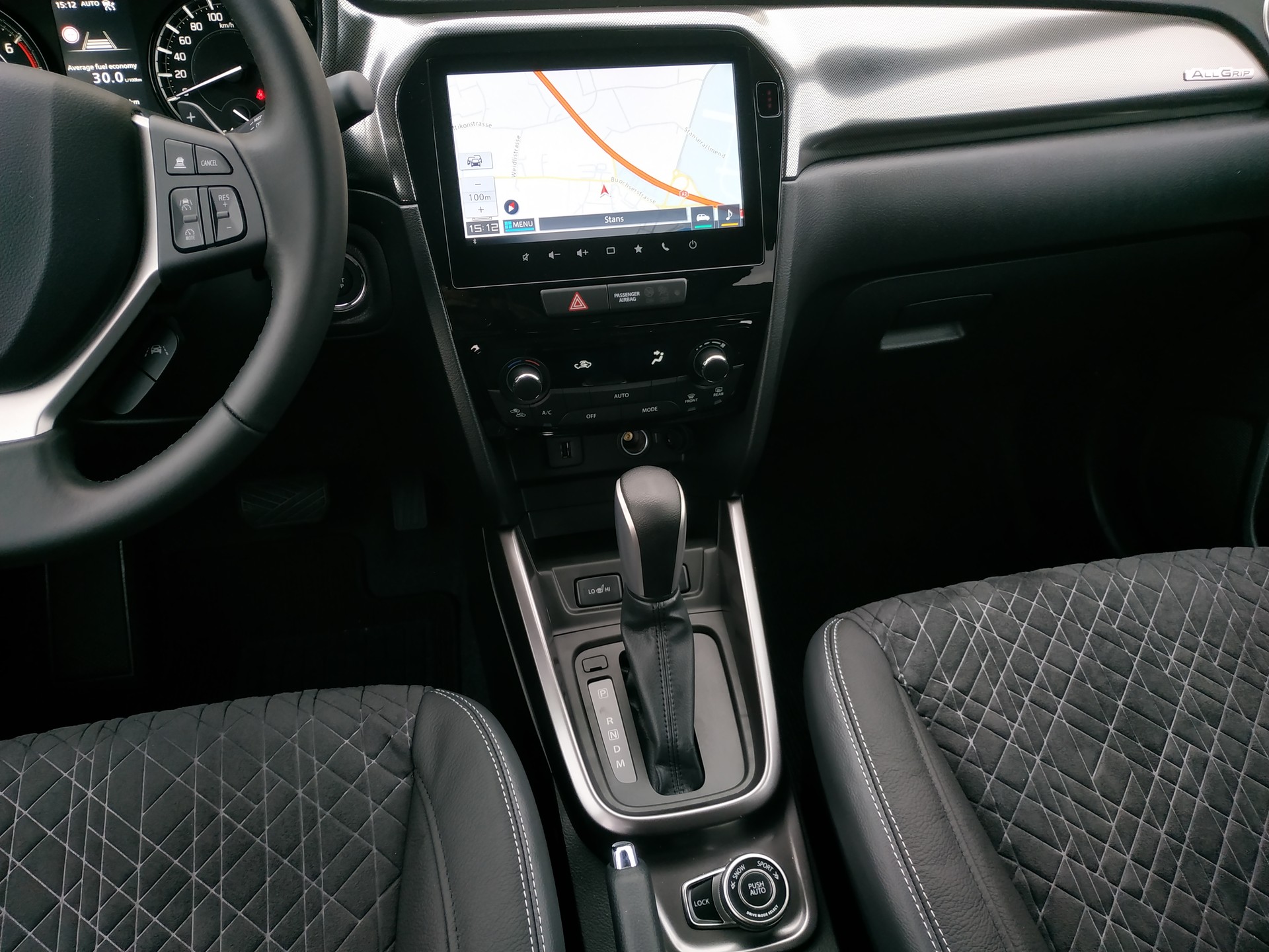 SUZUKI Vitara 1.4 Boosterjet Compact Top 4x4 Hybrid Automatic-image-12