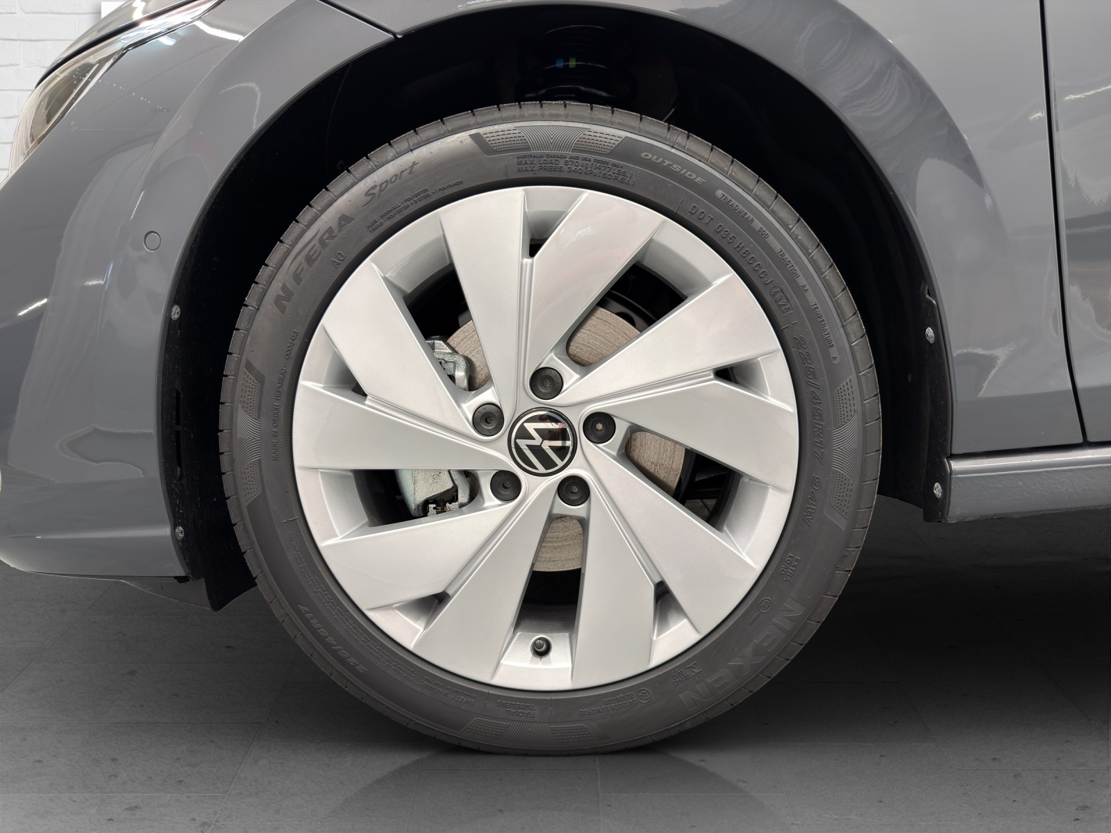 VW Golf VIII 1.5 eTSI United DSG-image-5