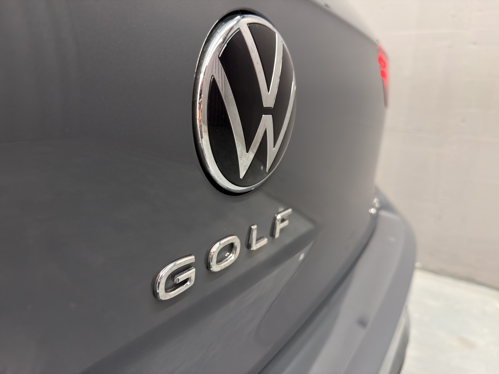 VW Golf VIII 1.5 eTSI United DSG-image-14